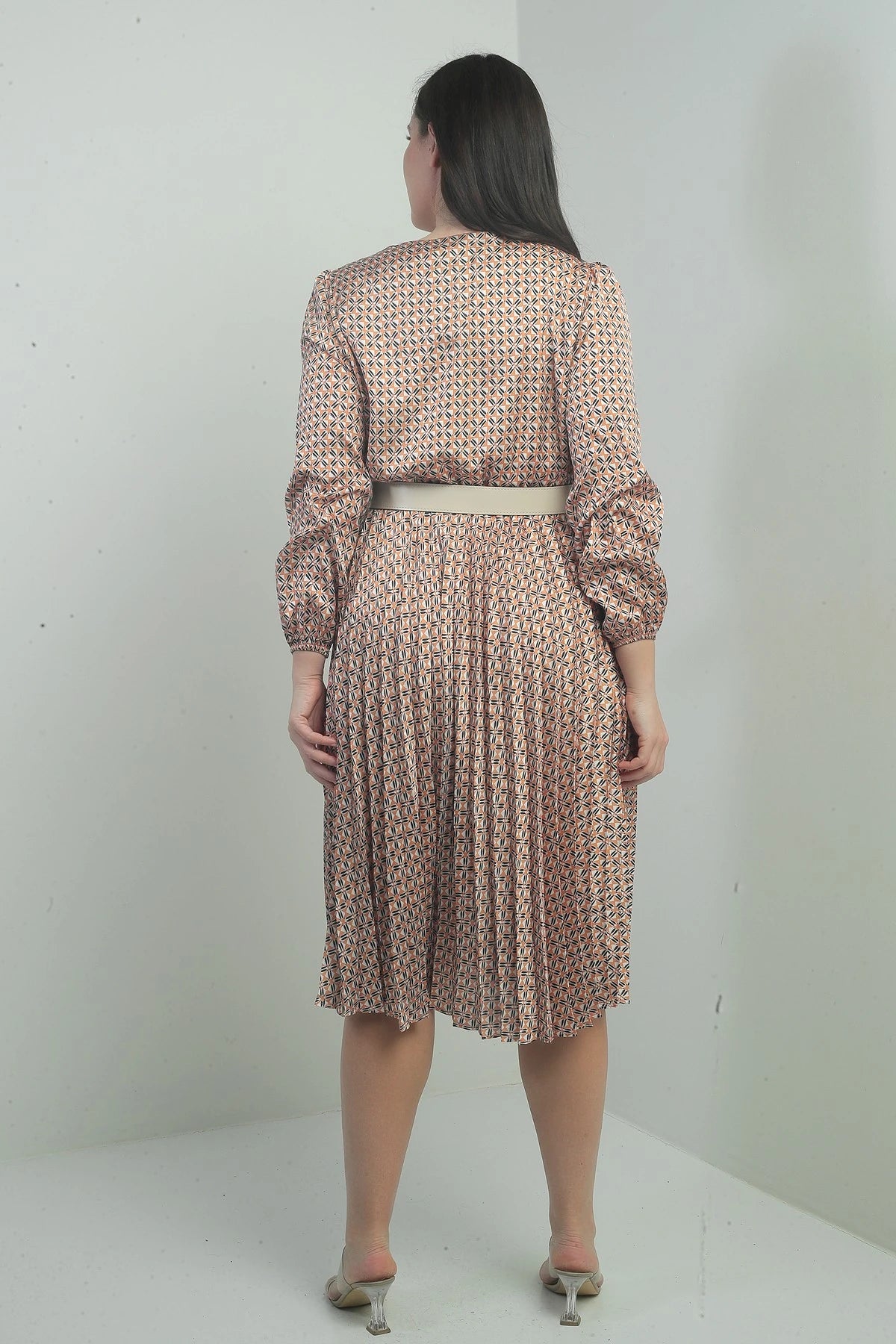 Image of Women's Wrap Neckline Belted Lined Patterned Pleated Midi Satin BB Dress