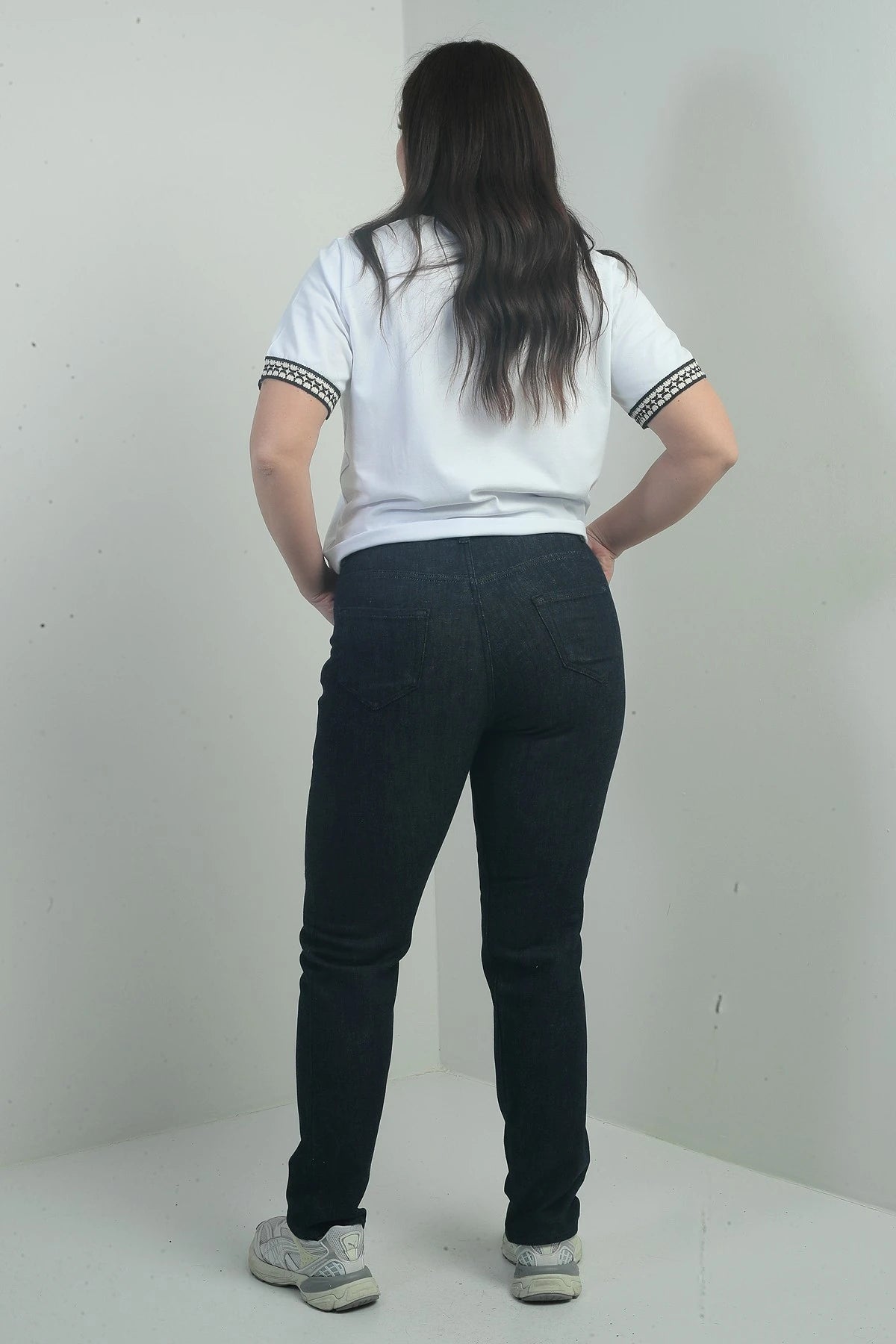 Image of Kadın Yüksek Bel Boru Paça Likralı Büyük Beden Kot Pantolon