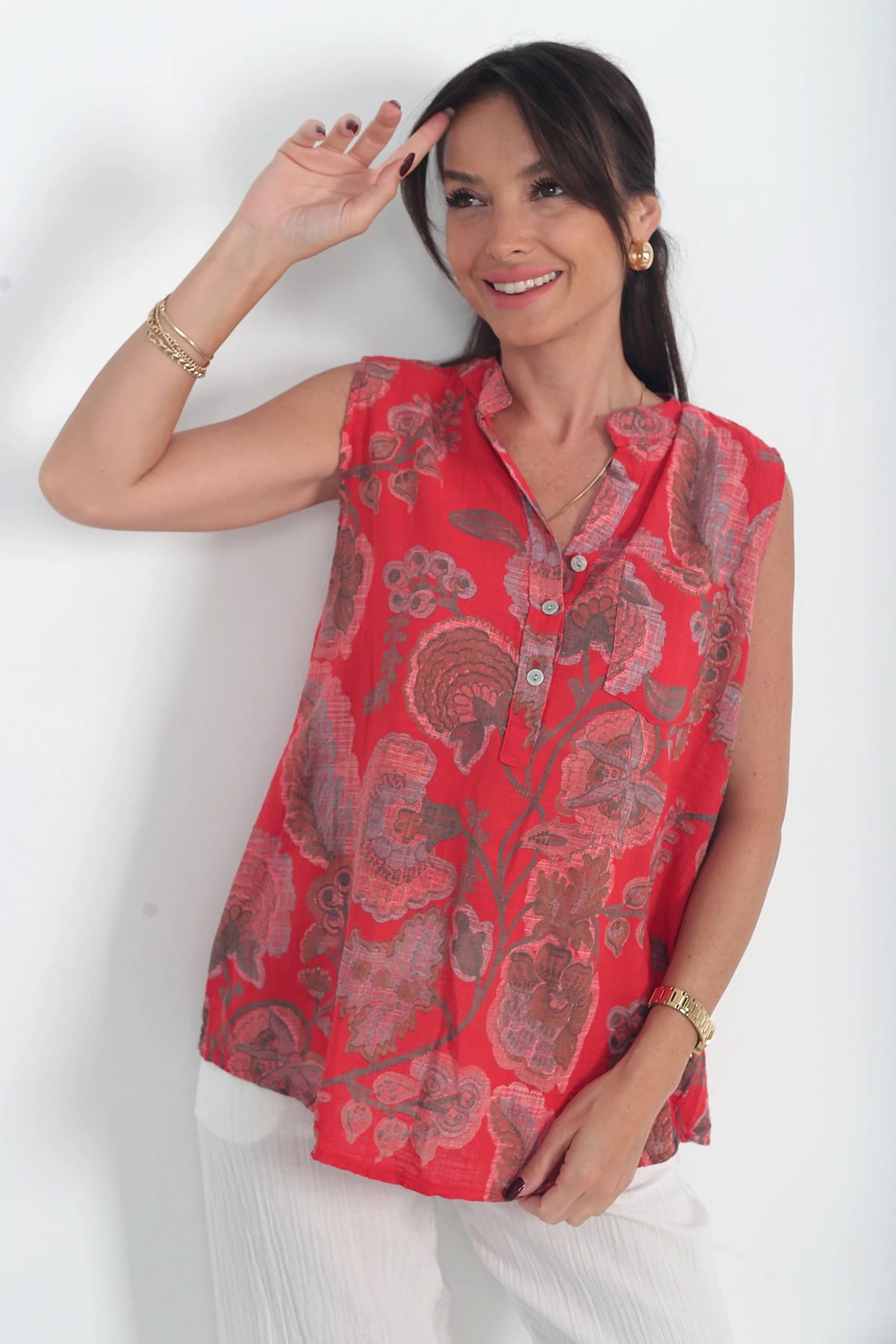 Image of Kadın İtalyan Cotton Sıfır Kol Büyük Çiçekli Cepli Oversize Bluz