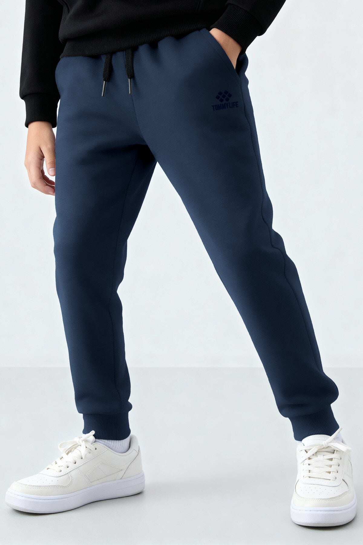 Image of İndigo Standart Fit Manşetli İnce Erkek Çocuk Eşofman Alt - 11205