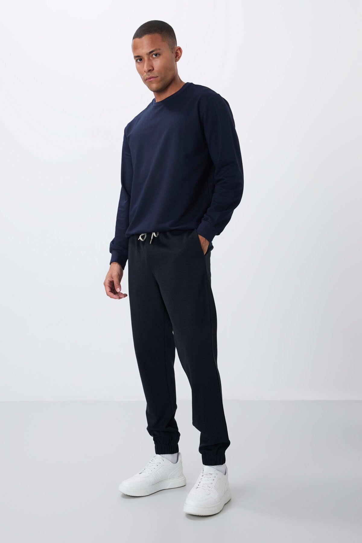Image of İndigo Yüzeyi Dokulu Standart Fit Erkek Eşofman Alt - 82156