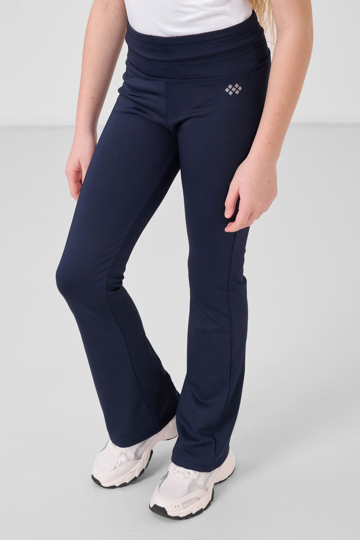 Image of İndigo Esnek Standart Fit Basic Performans İspanyol Paça Kız Çocuk Tayt - 75193
