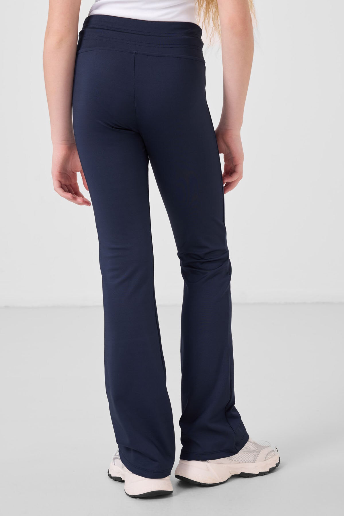 Image of İndigo Esnek Standart Fit Basic Performans İspanyol Paça Kız Çocuk Tayt - 75193