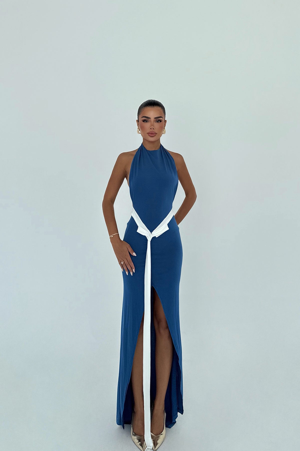 Image of İndigo  Giselle Fiyonk Detaylı Yırtmaçlı Elbise ATE-3020