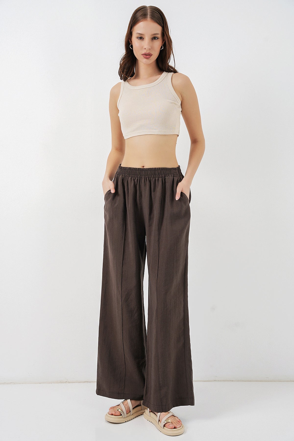 Image of Pantaloni largi pentru femei cu talie elastică 30087 - Maro închis