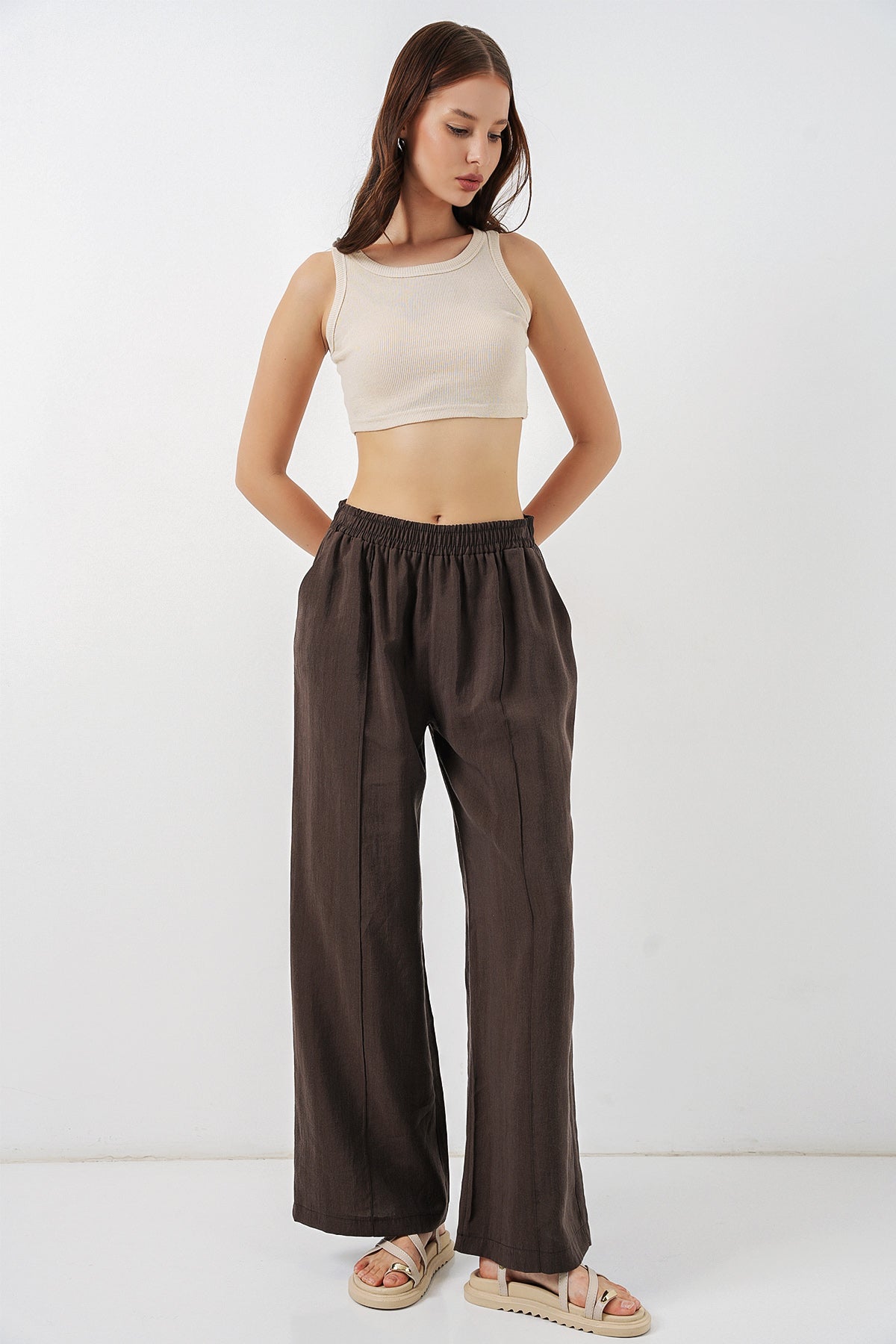 Image of Pantaloni largi pentru femei cu talie elastică 30087 - Maro închis