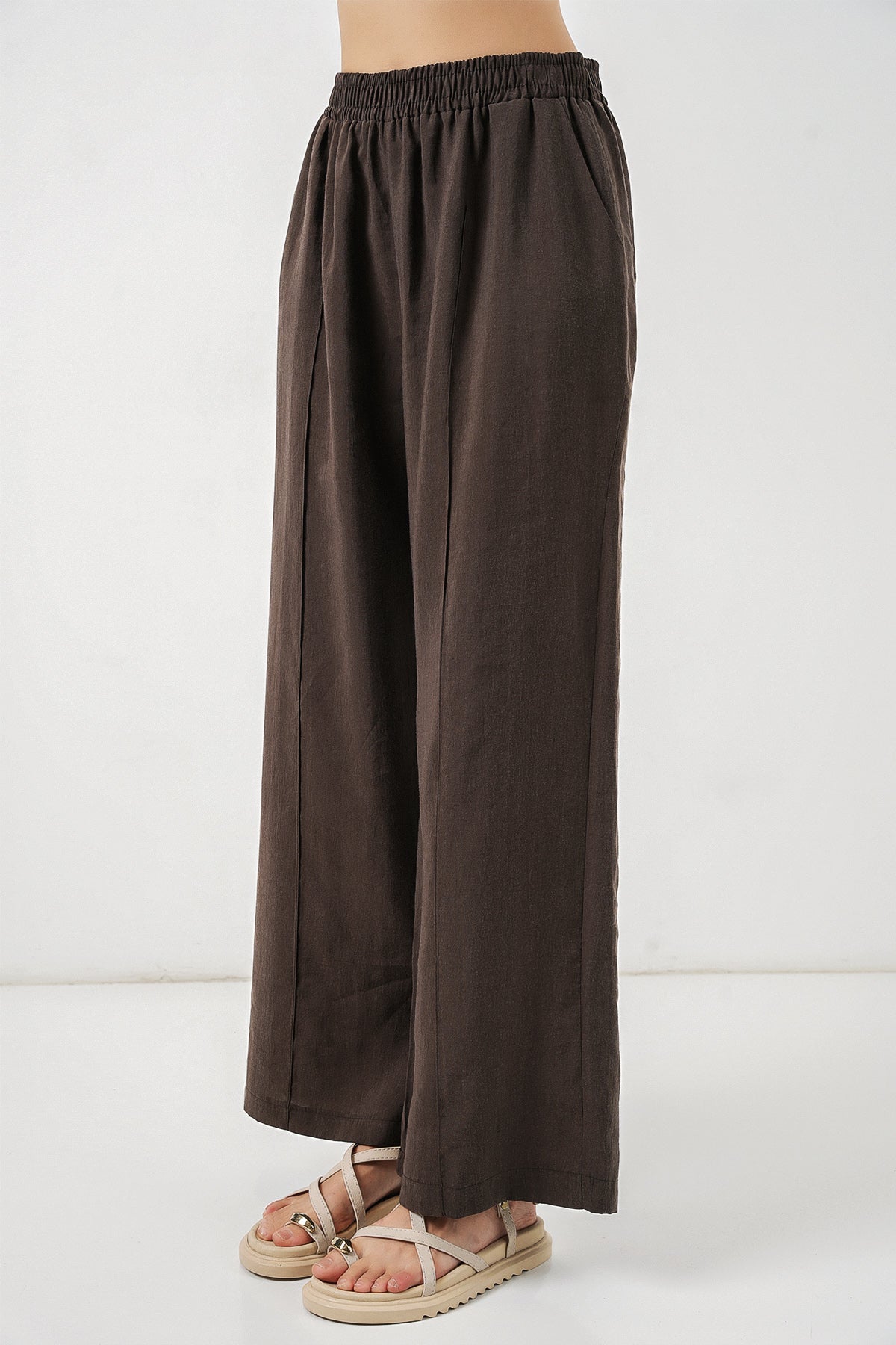 Image of Pantaloni largi pentru femei cu talie elastică 30087 - Maro închis