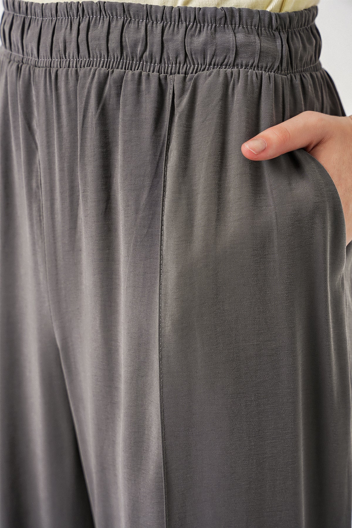 Image of Kadın Beli Lastikli Bol Paça Pantolon 30087 - Antrasit