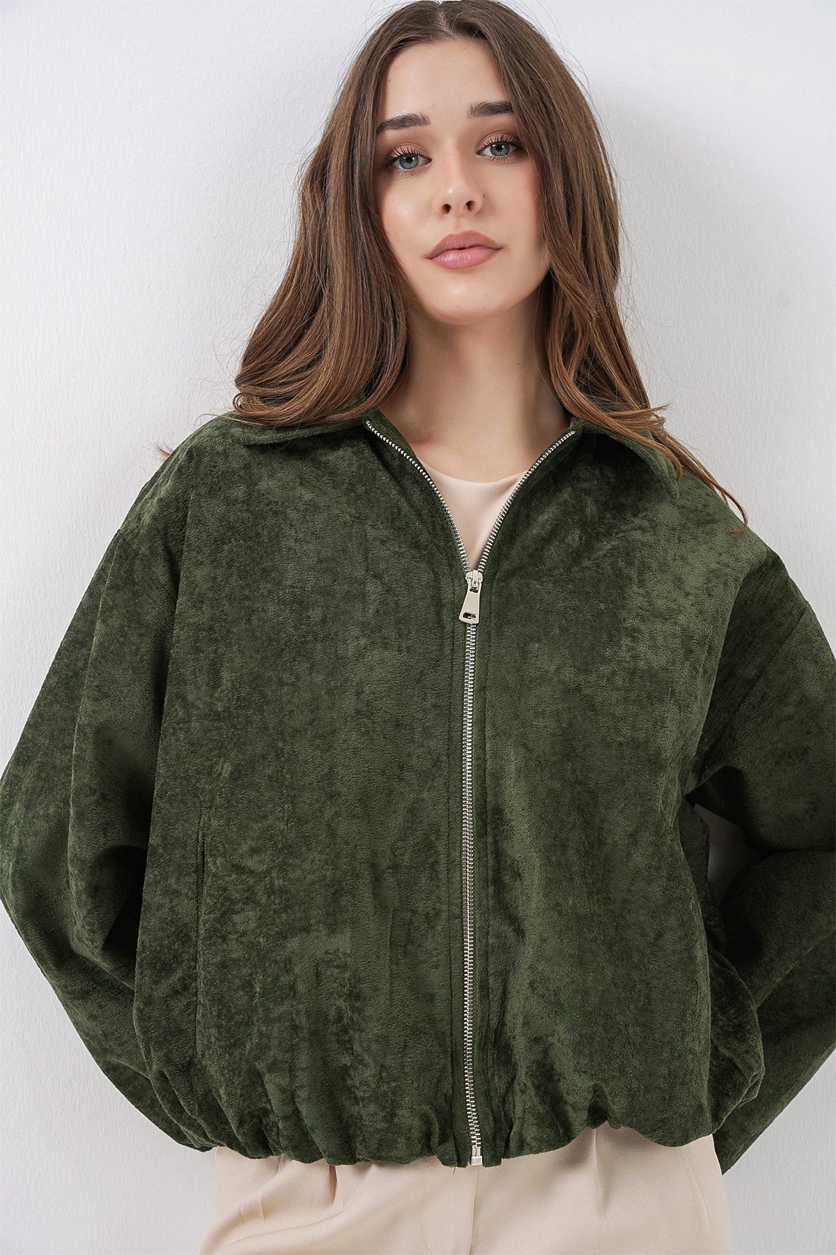 Image of Kadın Büzgülü Oversize Kadife Ceket 0733 - Haki
