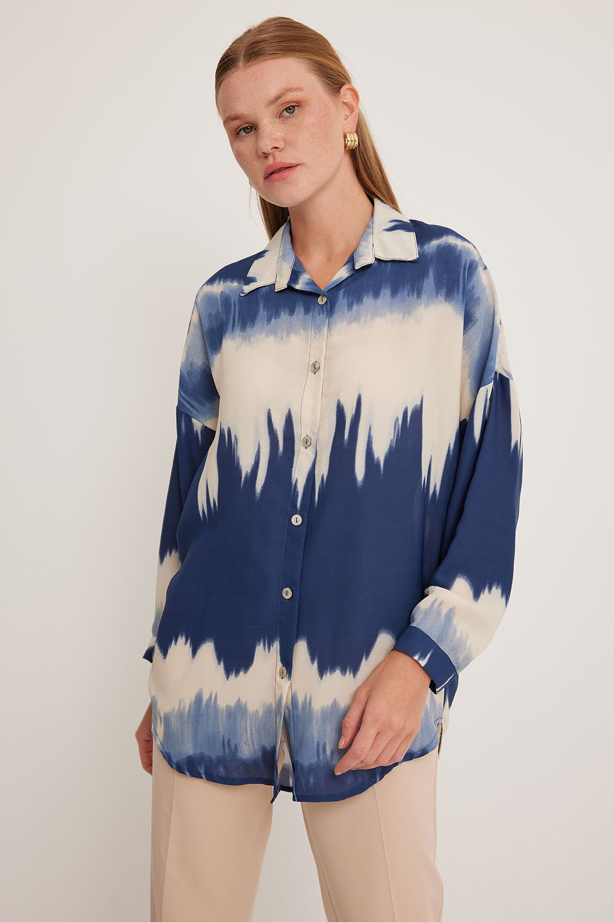 Image of Cămașă supradimensionată bleumarin crem cu model pentru femei 5923