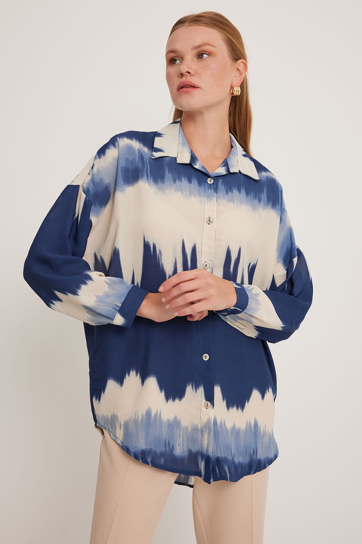 Image of Cămașă supradimensionată bleumarin crem cu model pentru femei 5923