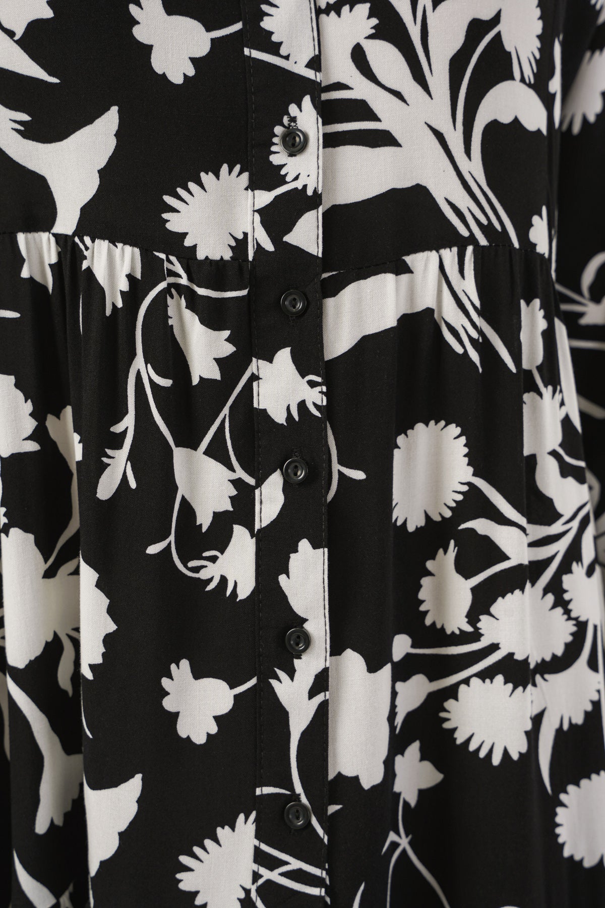 Image of Women's Patterned Long Hijab Dress 2585 - Black - White 1