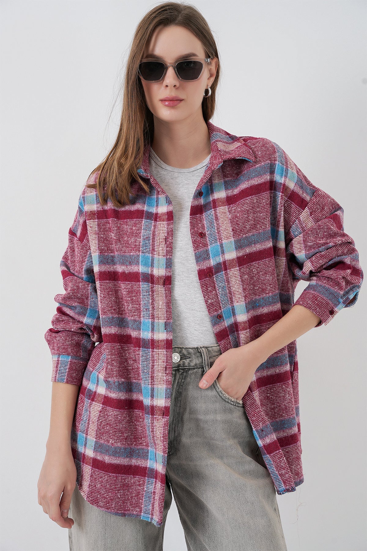 Image of Cămașă Lumberjack supradimensionată în carouri pentru femei 3854 violet