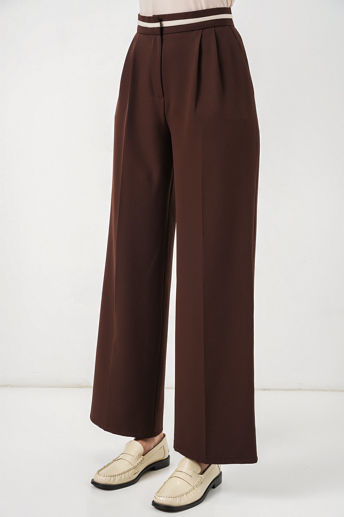Image of Kadın Geniş Paça Kumaş Pantolon 30088 - Kahverengi