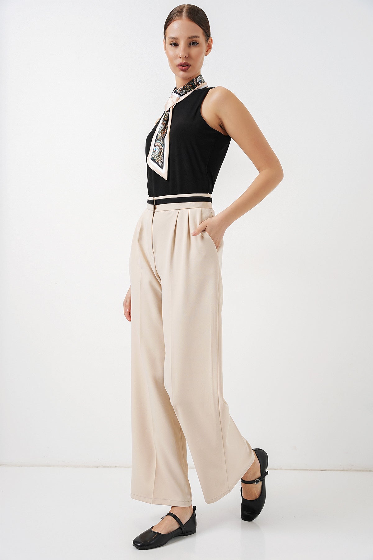 Image of Kadın Geniş Paça Kumaş Pantolon 30088 - Krem