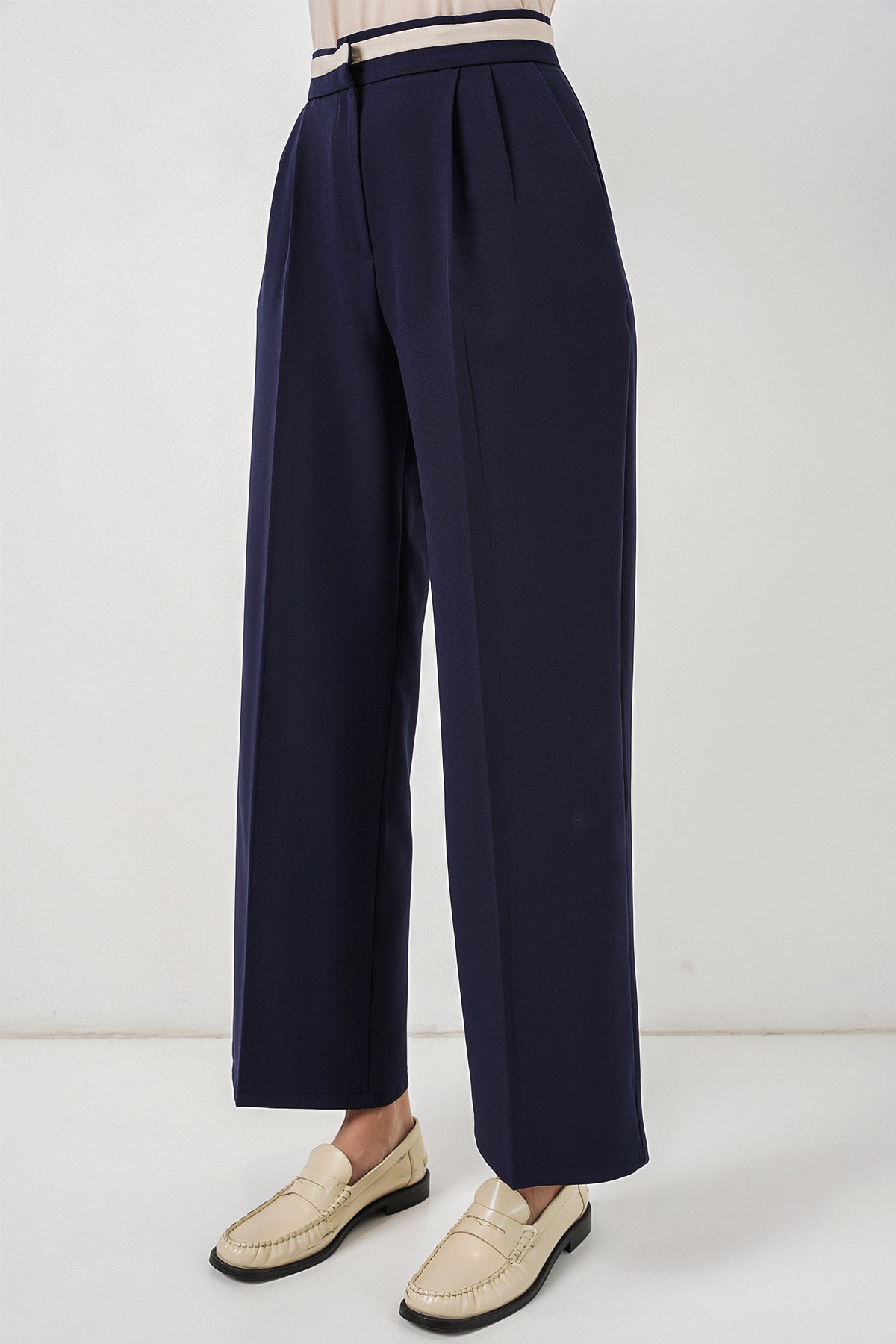 Image of Kadın Geniş Paça Kumaş Pantolon 30088 - Lacivert