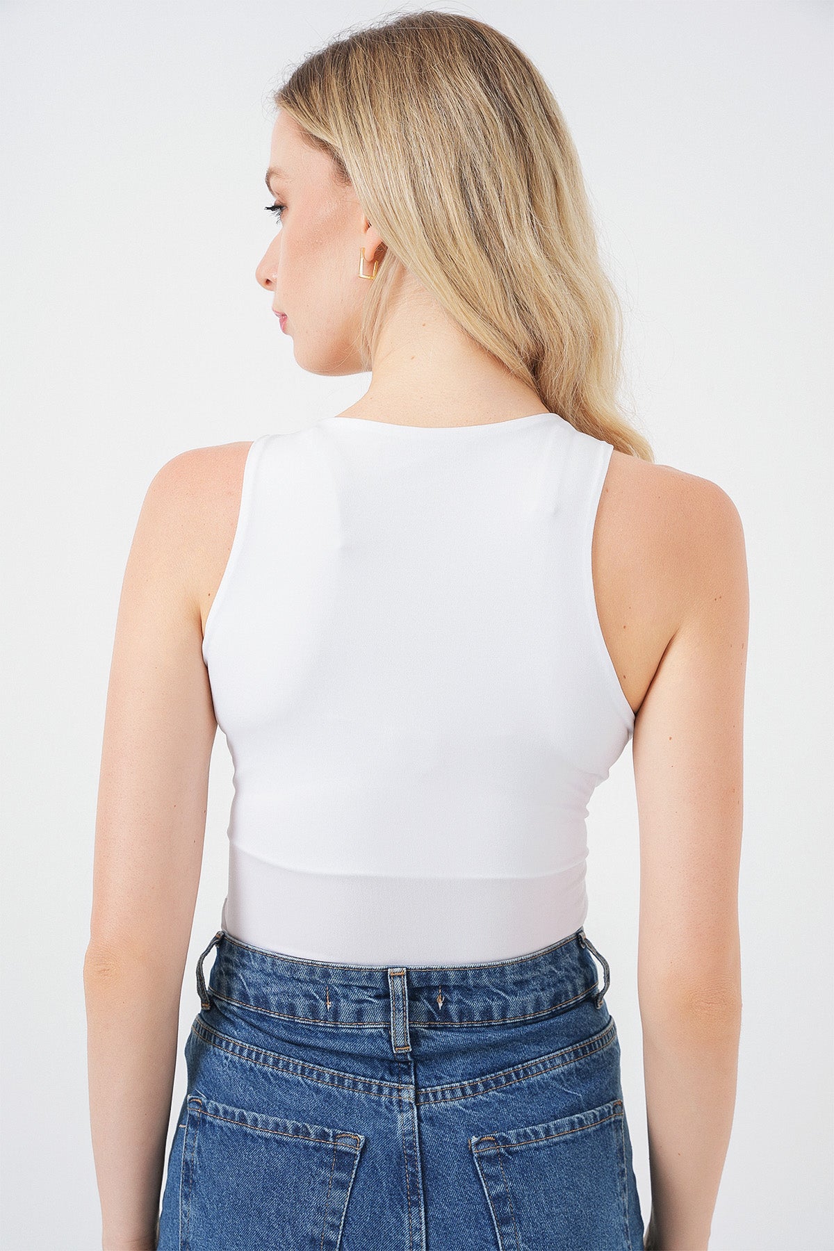 Image of Kadın Halter Yaka Çıtçıtlı Body 972 - Beyaz