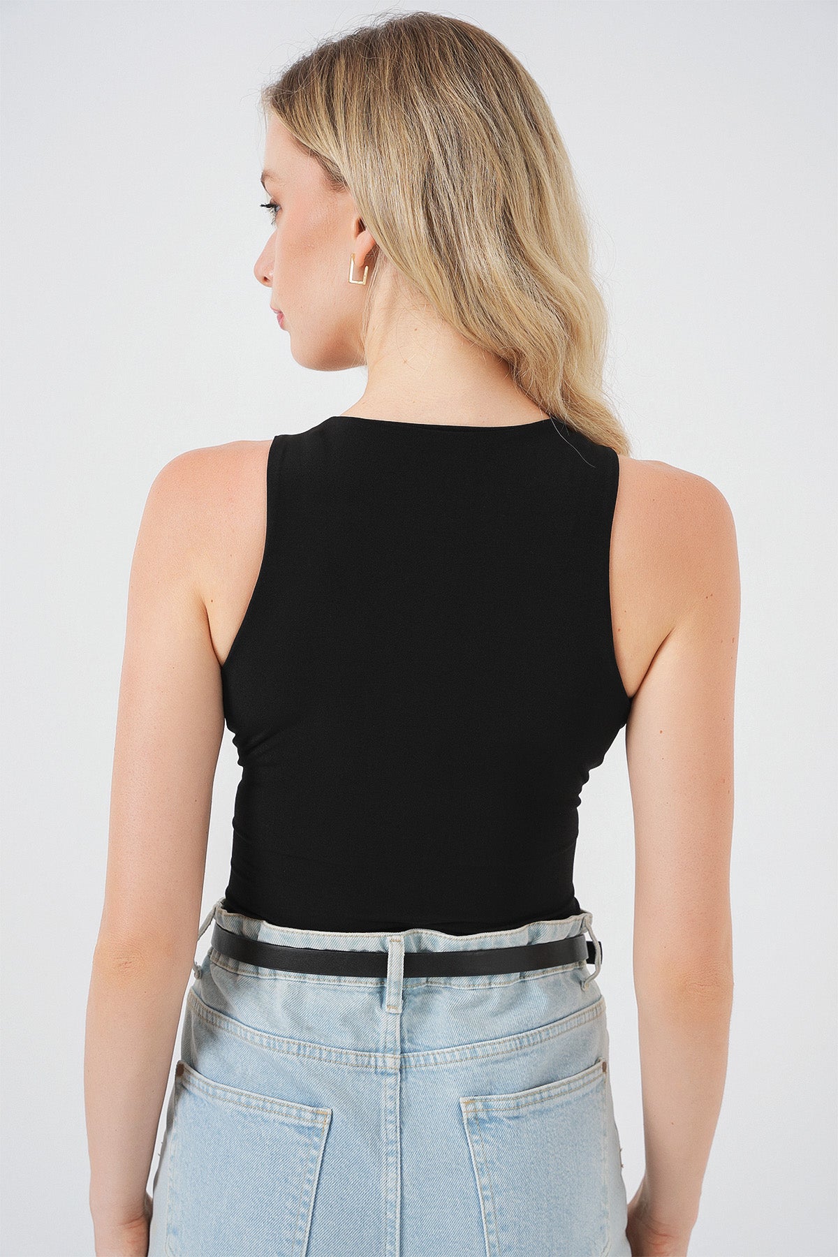 Image of Kadın Halter Yaka Çıtçıtlı Body 972 - Siyah