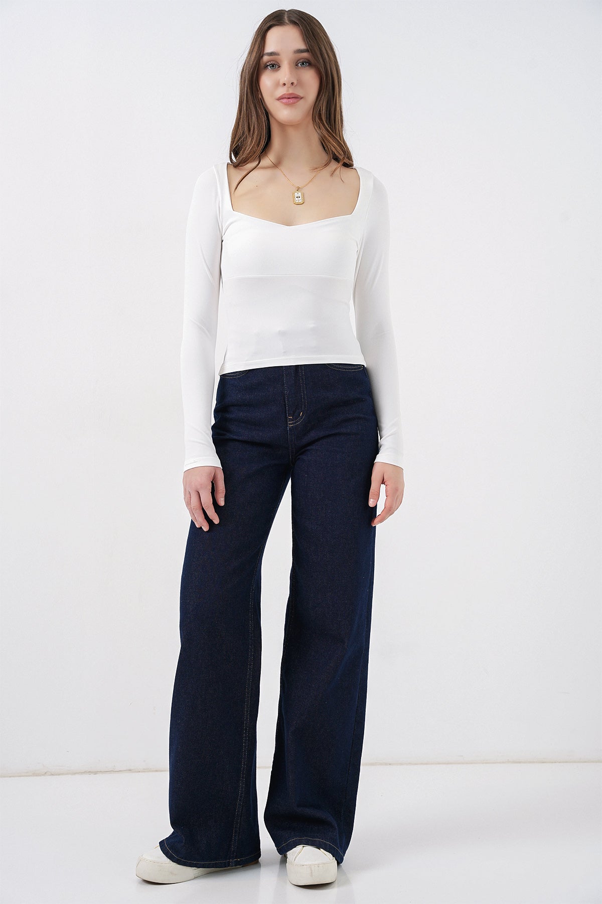 Image of Kadın Kare Yaka Slim Fit Bluz 986 - Beyaz