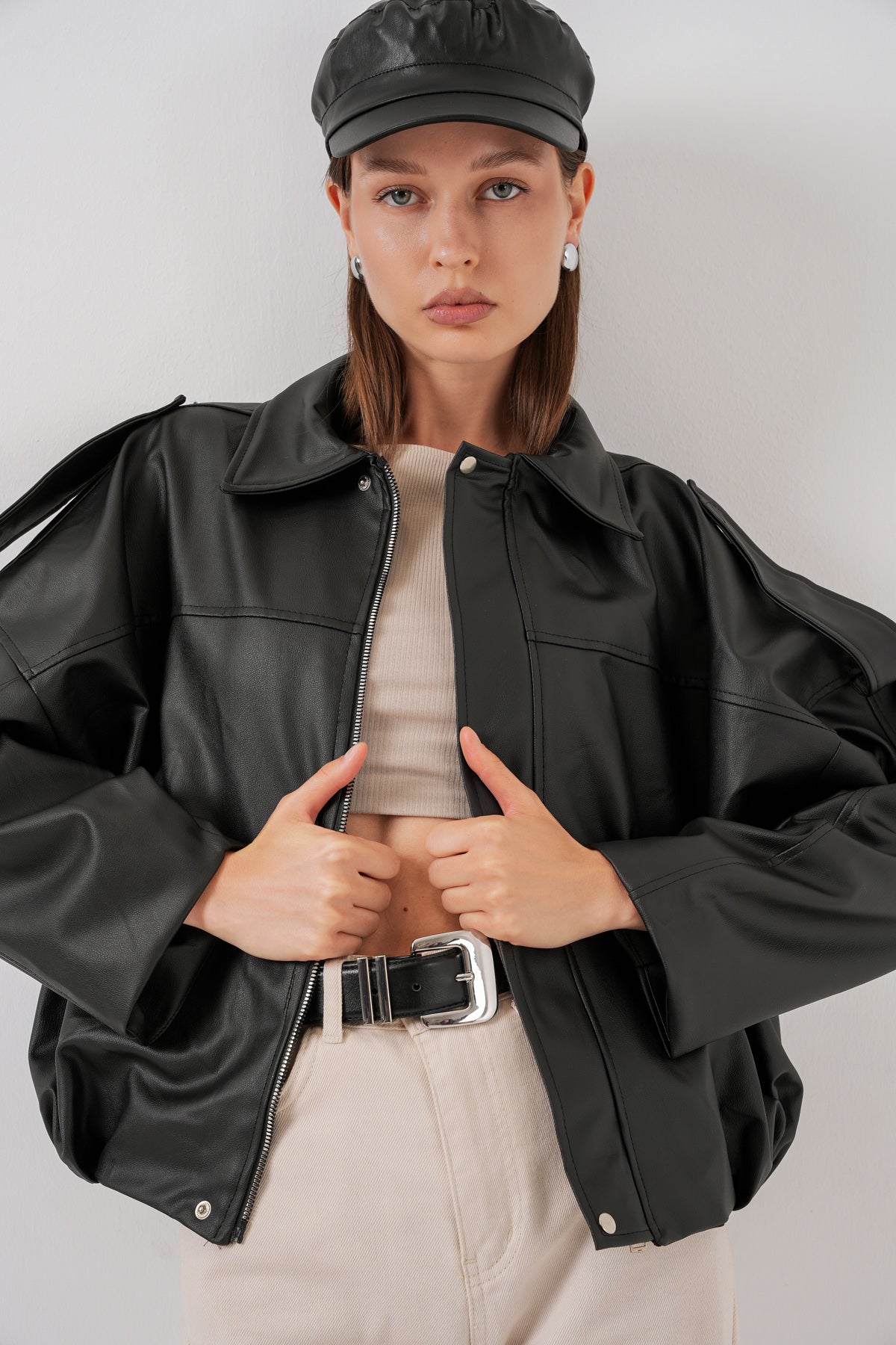 Image of Women's Oversize Leather Jacket 1055 - Black
