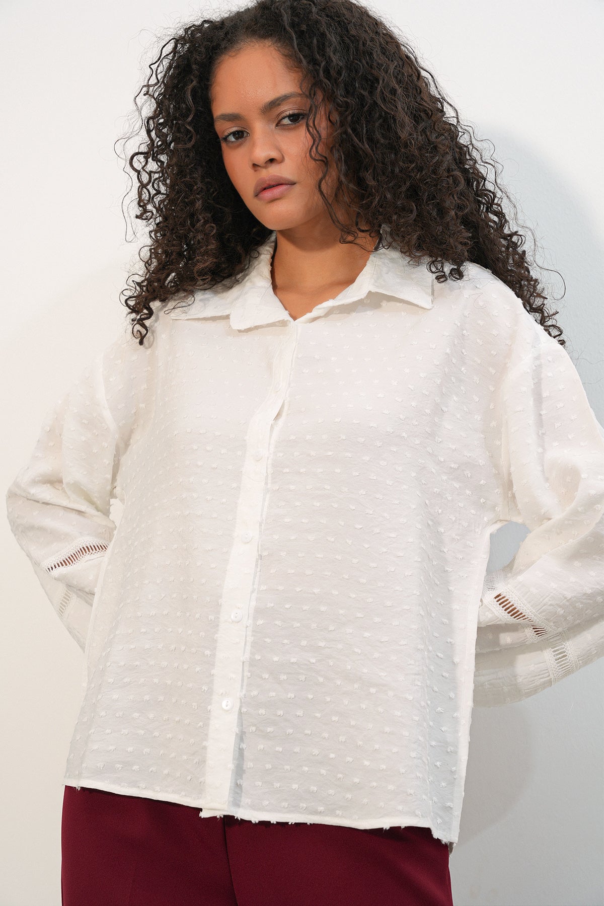 Image of Kadın Oversize Desenli Gömlek 20379 - Beyaz