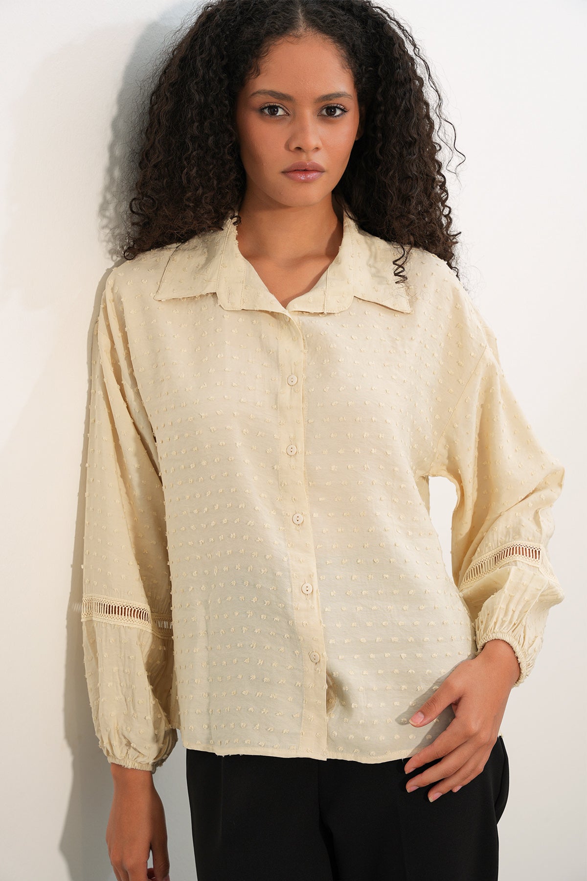 Image of Kadın Oversize Desenli Gömlek 20379 - Krem