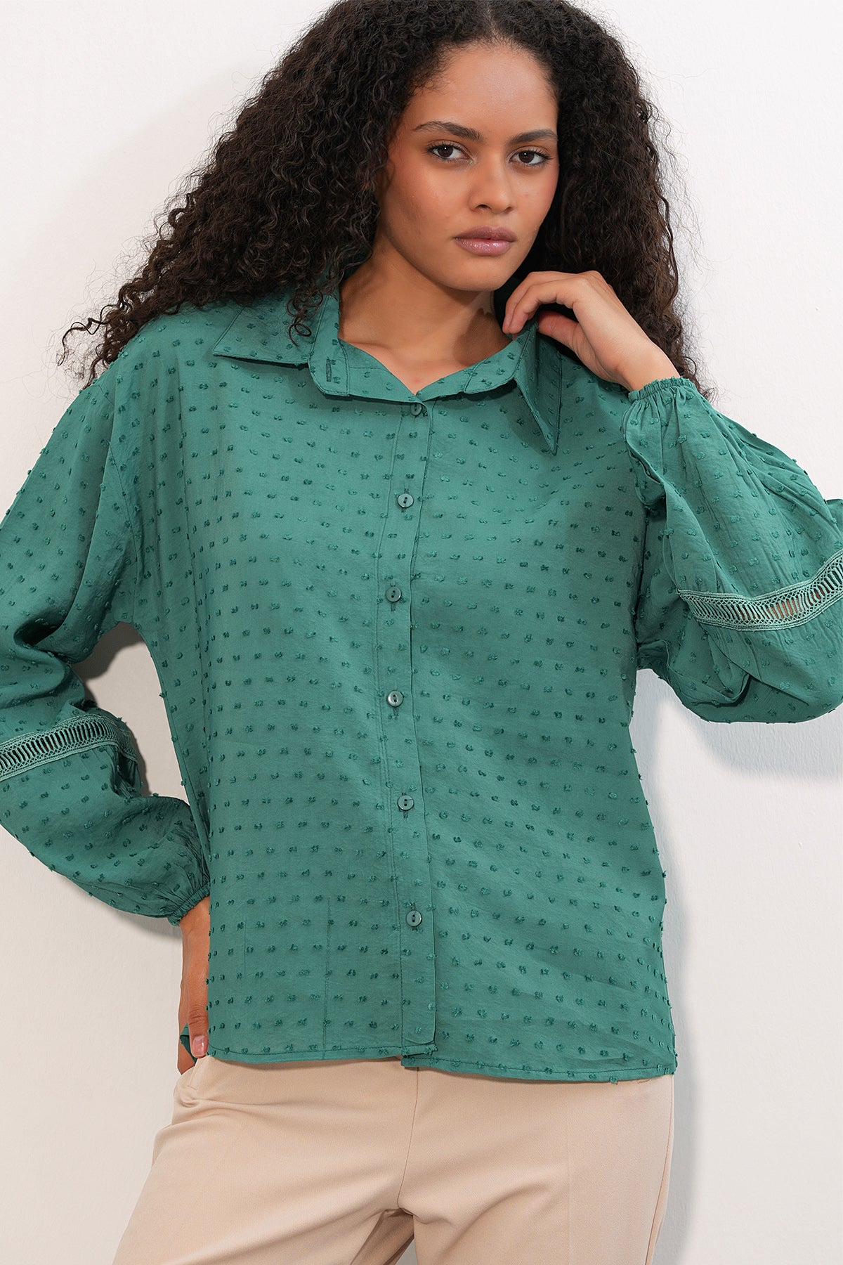 Image of Kadın Oversize Desenli Gömlek 20379 - Zümrüt Yeşili