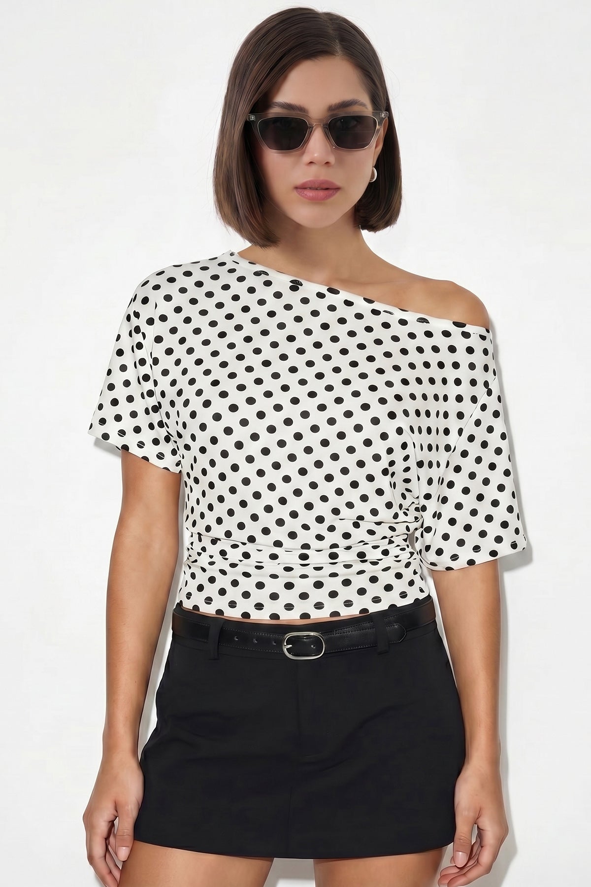 Image of Kadın Oversize Puantiyeli Bluz 40020 - Beyaz