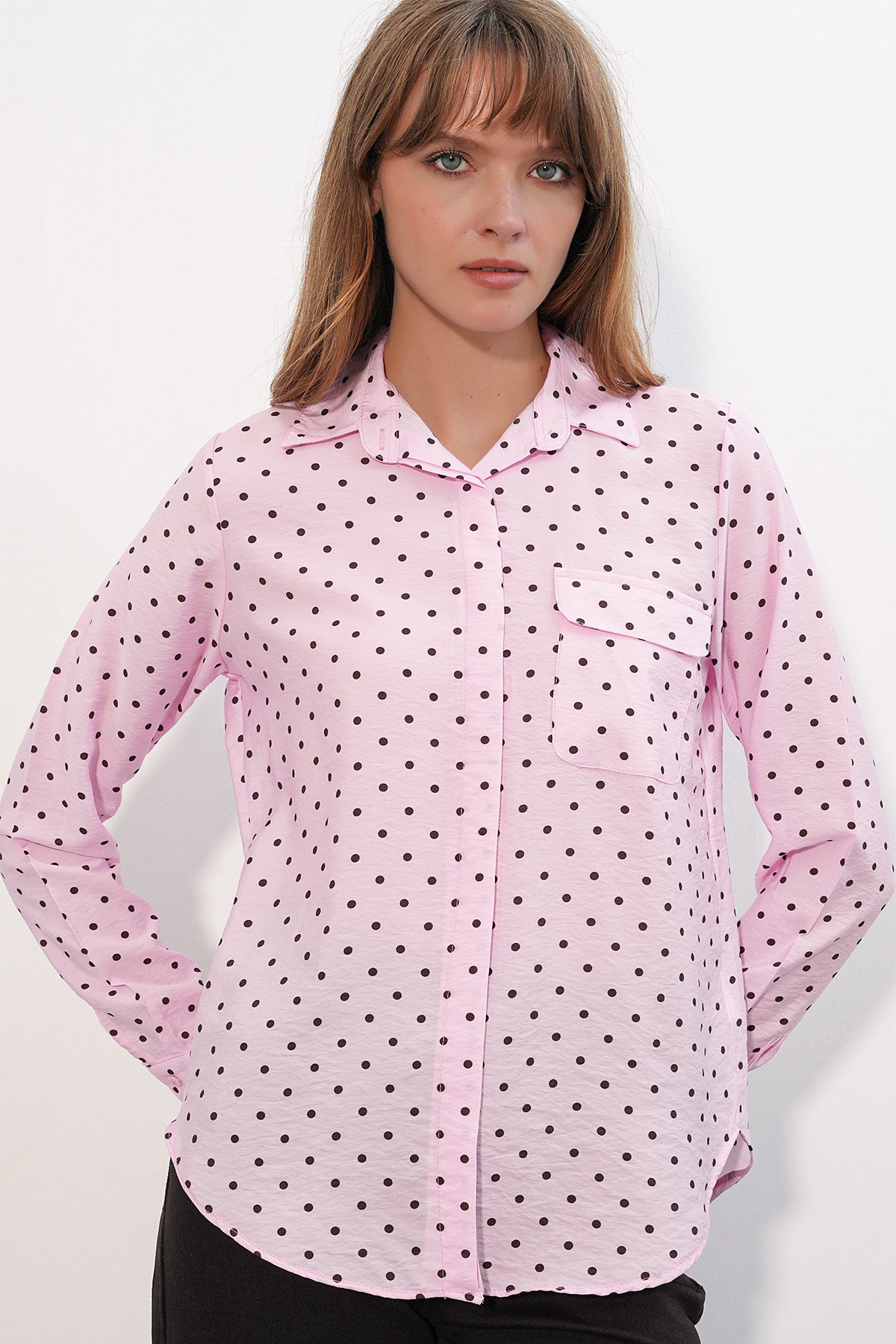 Image of Kadın Tek Cepli Puantiyeli Oversize Gömlek 20399 - Pembe