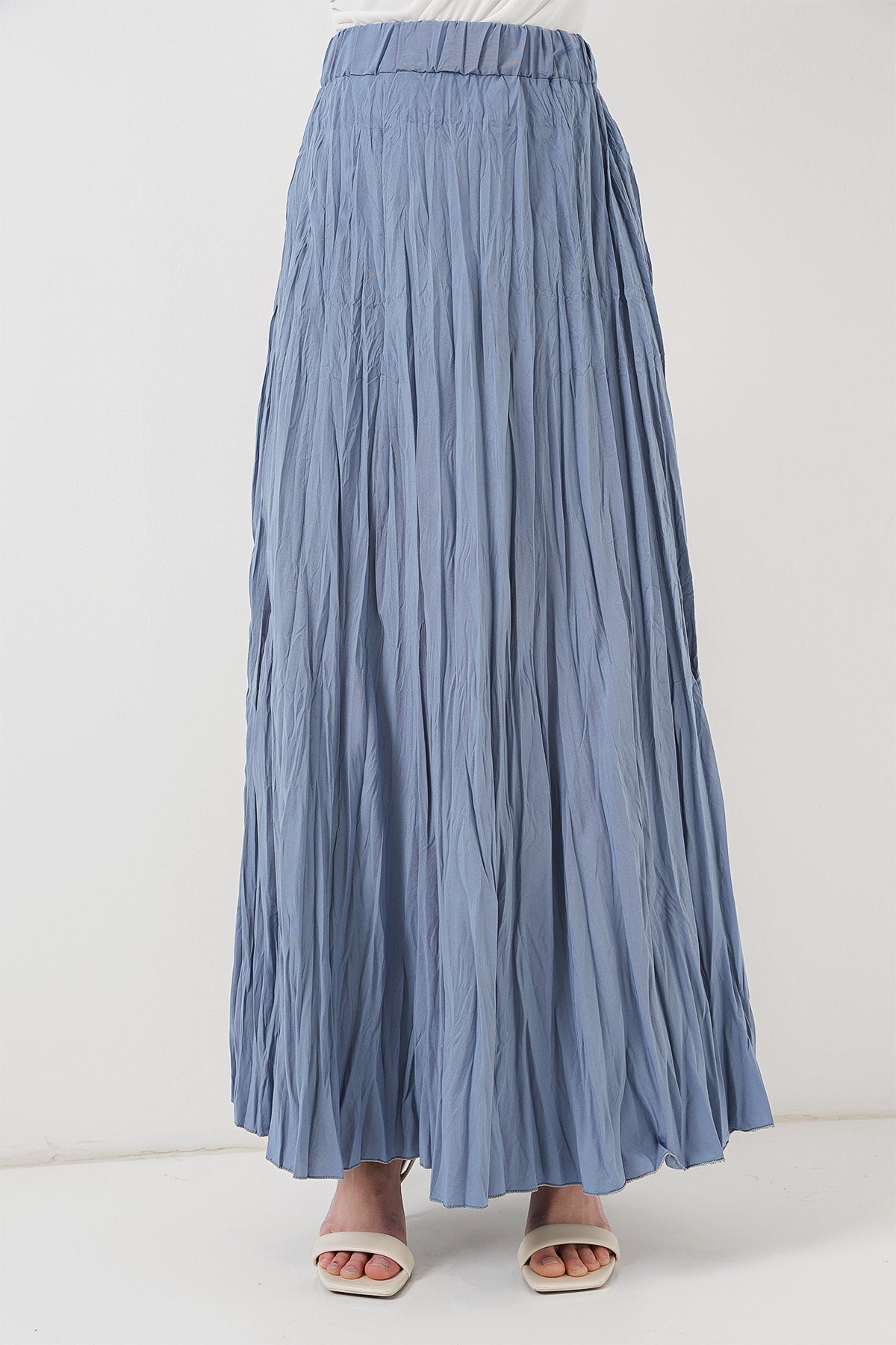 Image of Women's Long Wrinkled Skirt 8042 - Indigo