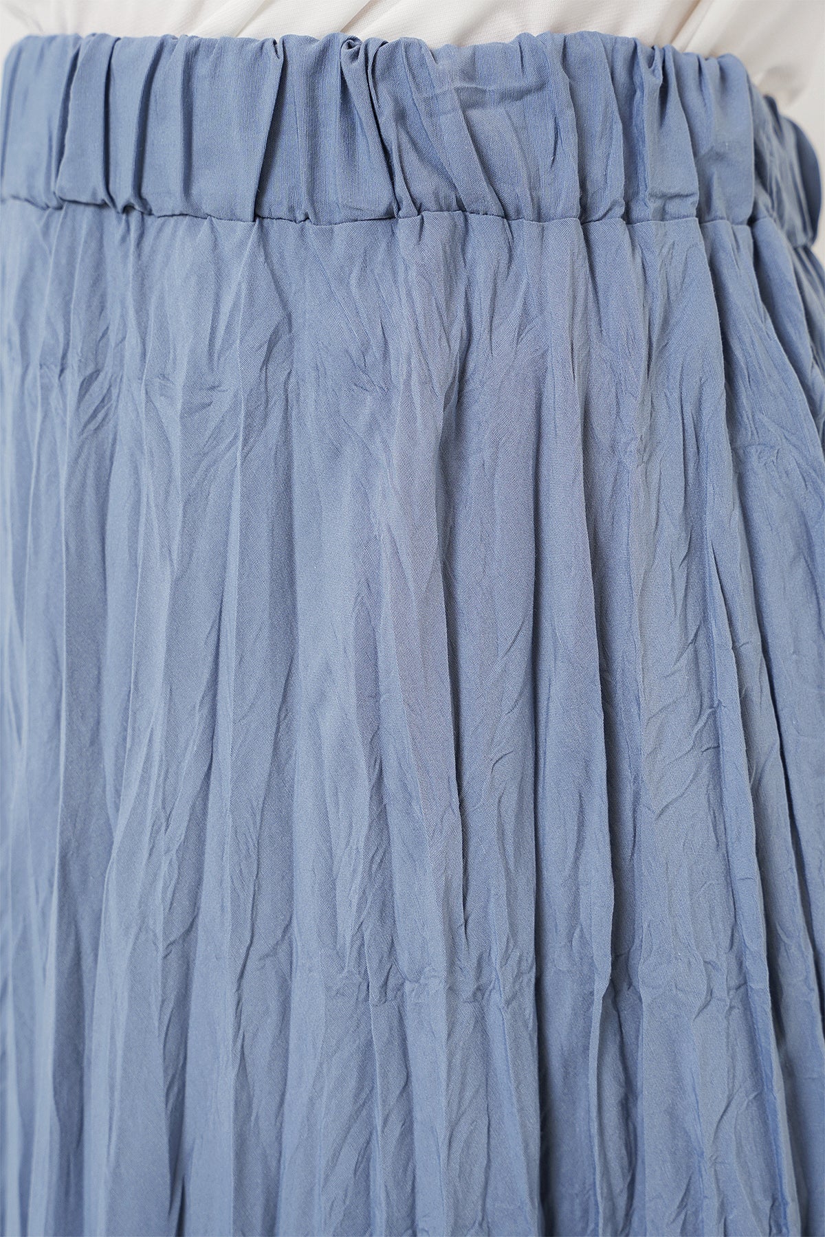 Image of Women's Long Wrinkled Skirt 8042 - Indigo