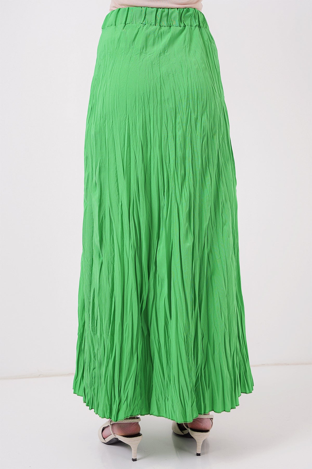 Image of Women's Long Wrinkled Skirt 8042 - Green