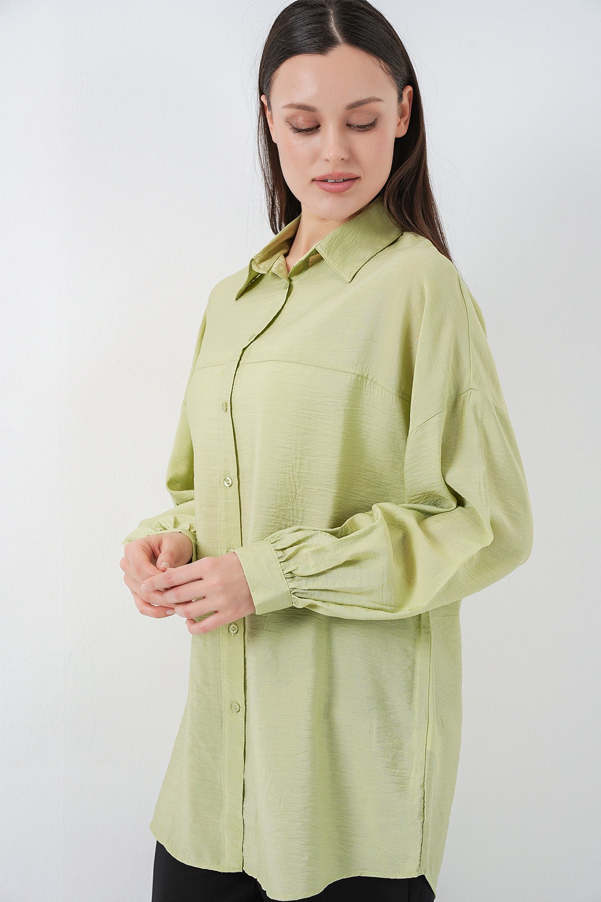 Image of Kadın Uzun Oversize Gömlek 5965 - E.Yeşil
