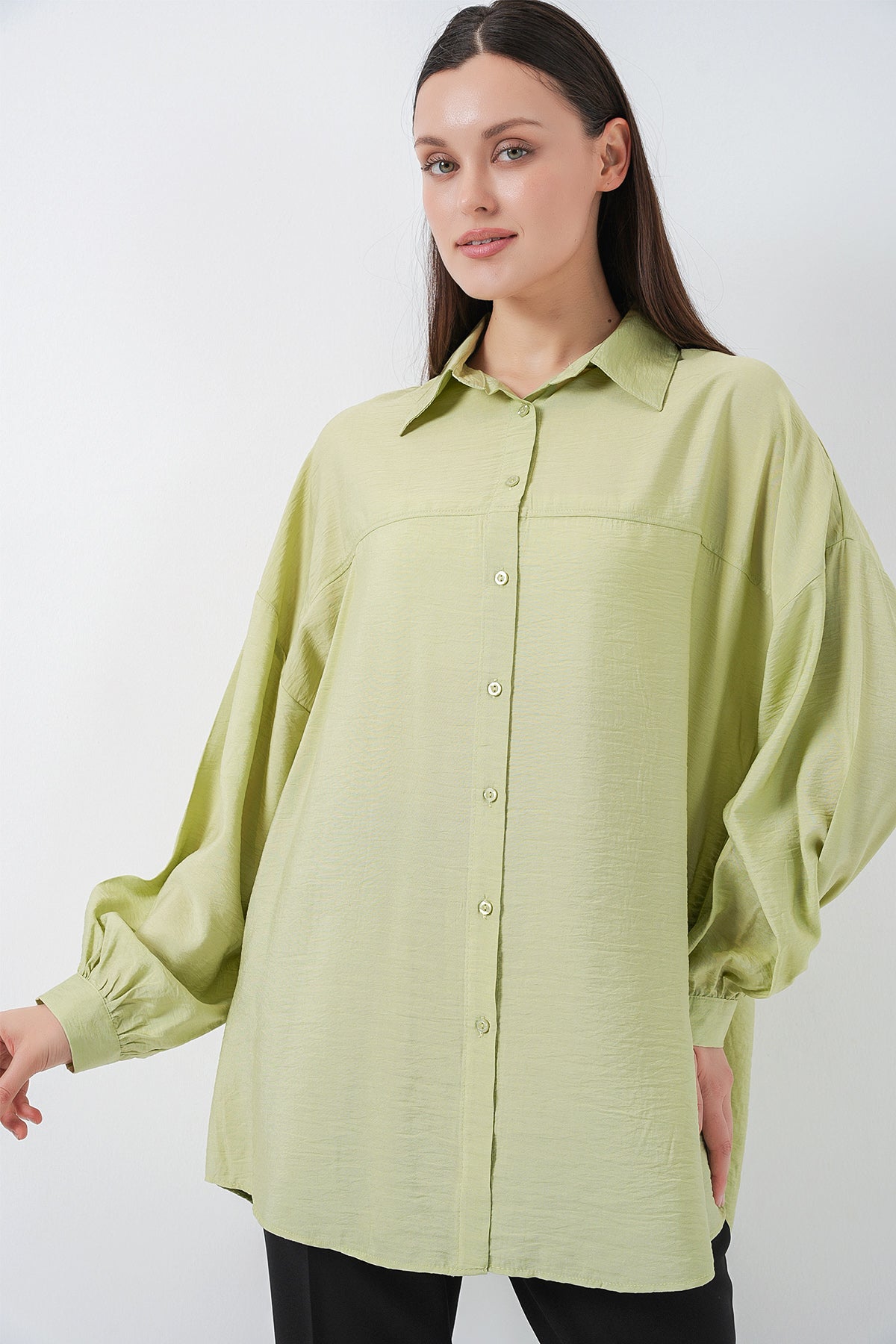 Image of Kadın Uzun Oversize Gömlek 5965 - E.Yeşil