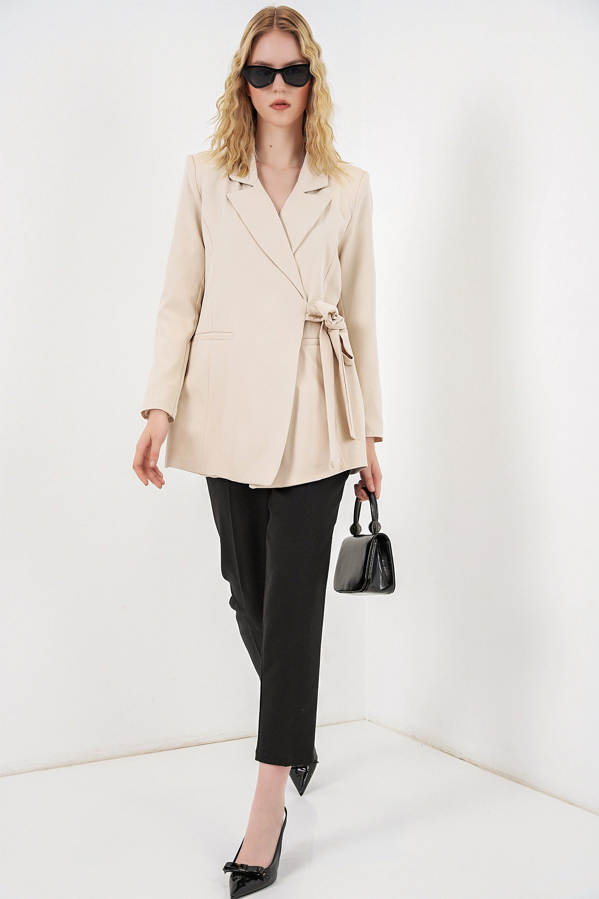 Image of Kadın Yandan Bağlamalı Blazer Ceket 0750 - Bej