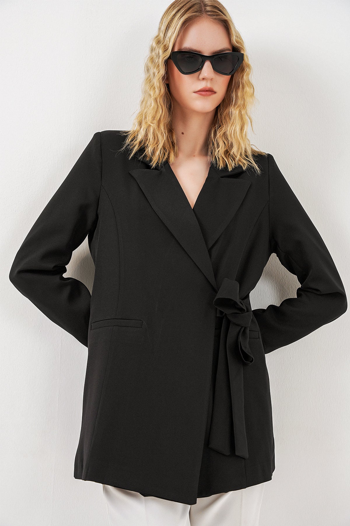Image of Kadın Yandan Bağlamalı Blazer Ceket 0750 - Siyah