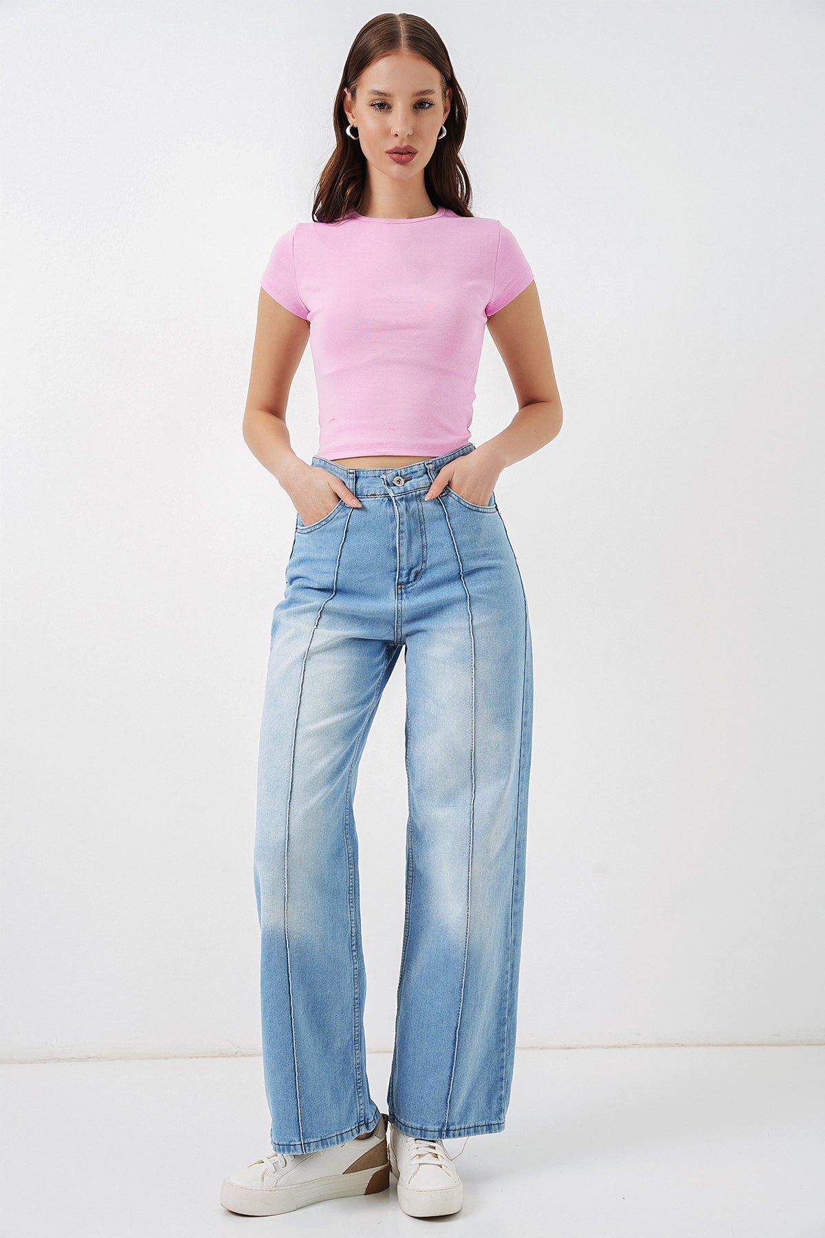 Image of Women's High-Waisted Jeans 30082 - Light Blue