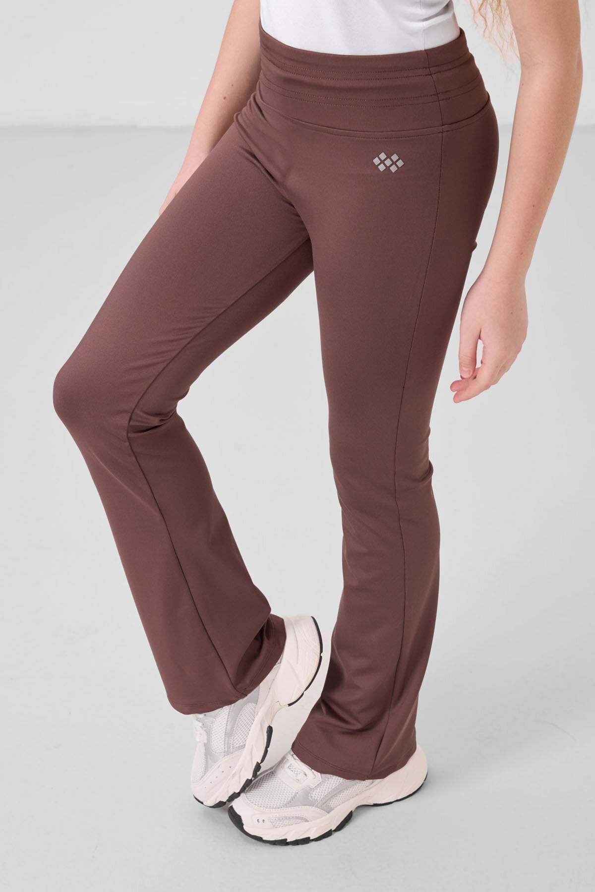 Image of Kahverengi Esnek Standart Fit Basic Performans İspanyol Paça Kız Çocuk Tayt - 75193