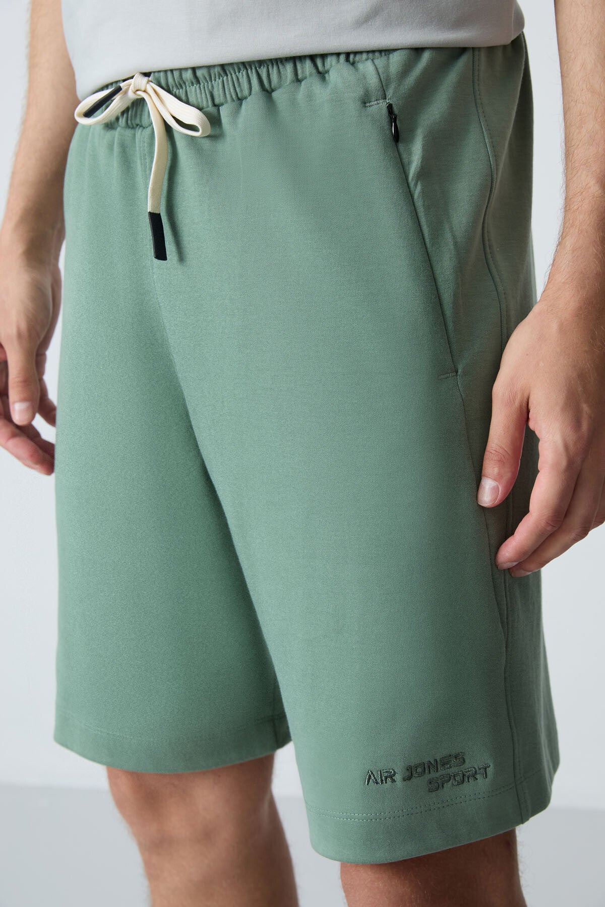 Image of Light Green Cotton Thick Soft Textured Standard Fit Basic Men's Shorts - 81276