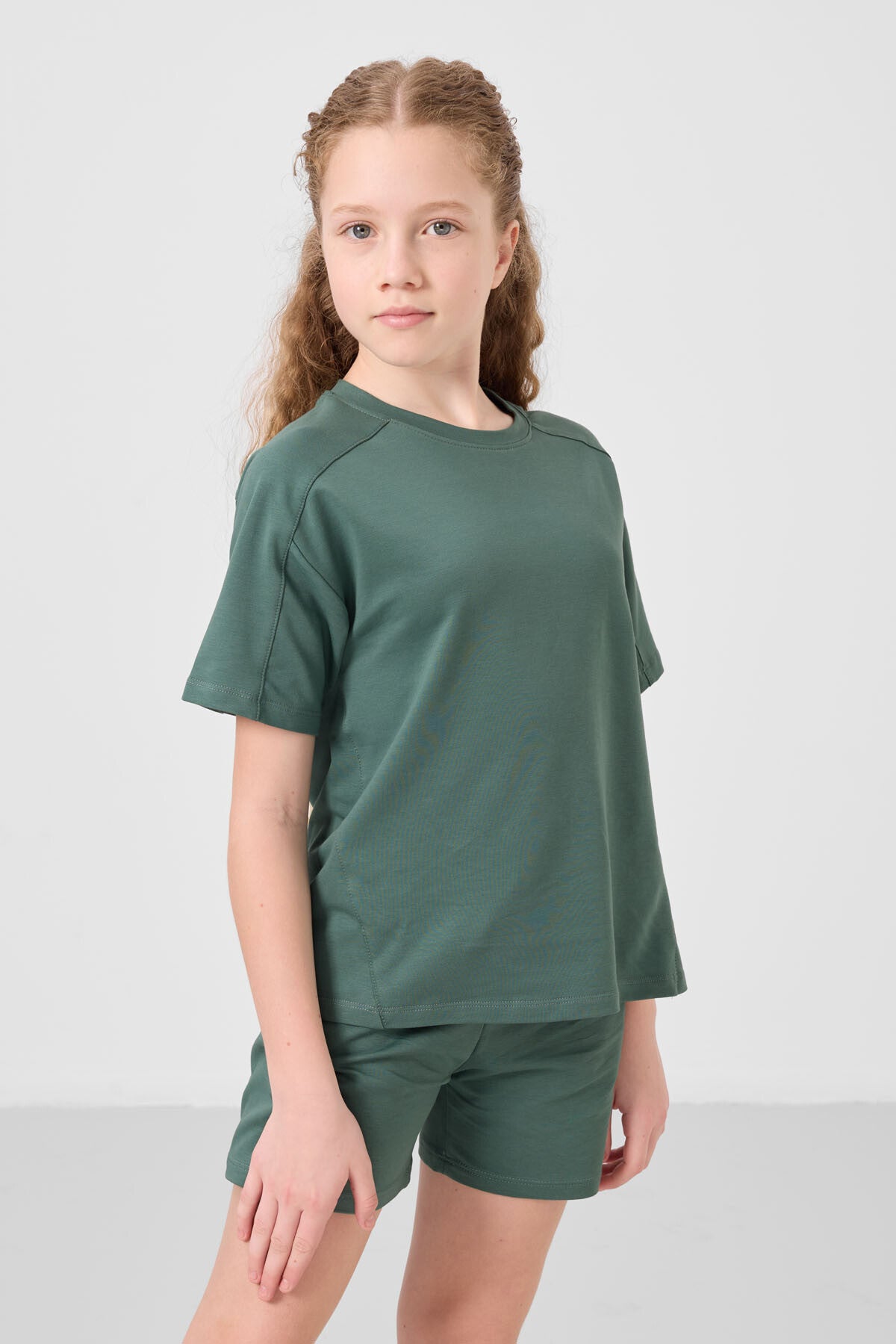 Image of Açık Yeşil Pamuklu Yumuşak Dokulu Standart Fit Basic Kız Çocuk Şort Takım - 75184
