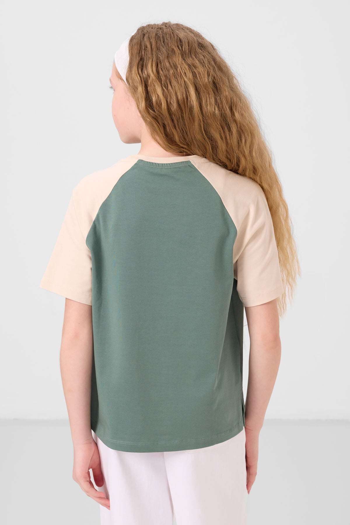 Image of Açık Yeşil O Yaka  Pamuklu Baskılı Oversize Fit Kız Çocuk T-Shirt - 75179