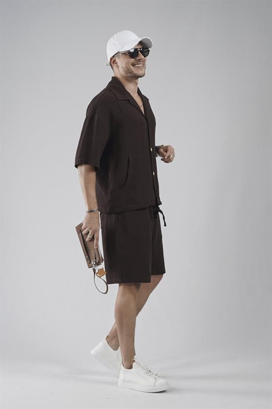 Image of Oversize Men's Shirt and Shorts Set with Kangaroo Pocket