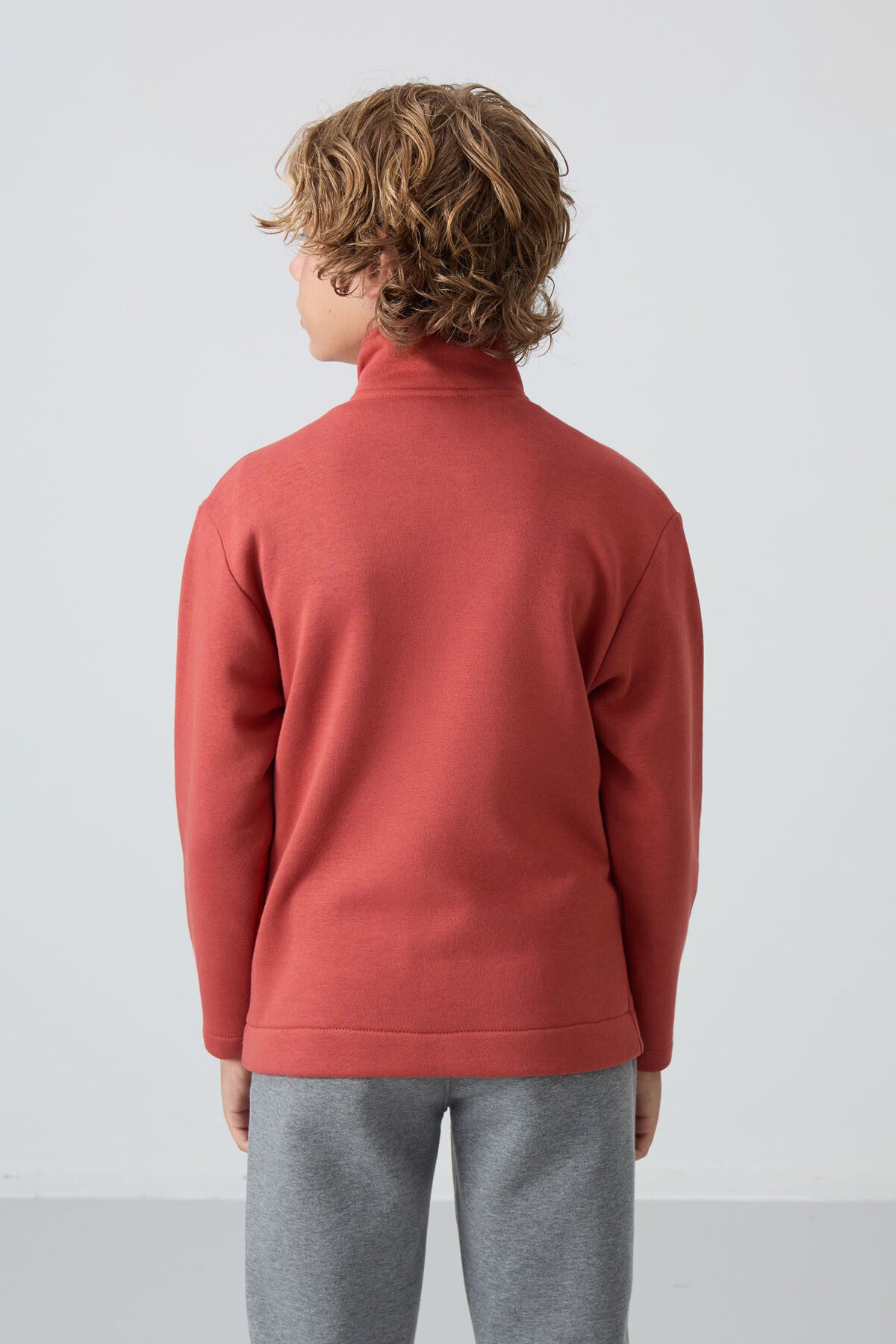 Image of Kiremit Pamuklu Kalın İçi Tüylü Yumuşak Dokulu Standart Fit Nakışlı Erkek Çocuk Sweatshirt - 11245