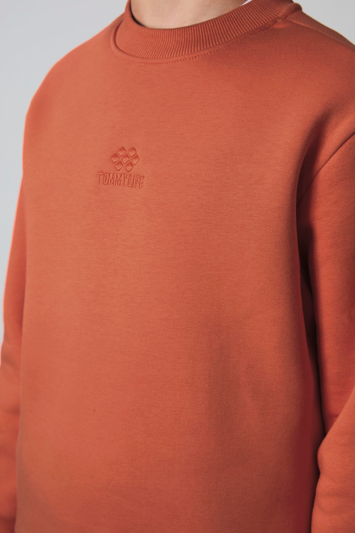 Image of Kiremit Pamuklu Kalın İçi Tüylü Yumuşak Dokulu Standart Fit Nakışlı Erkek Çocuk Sweatshirt - 11232