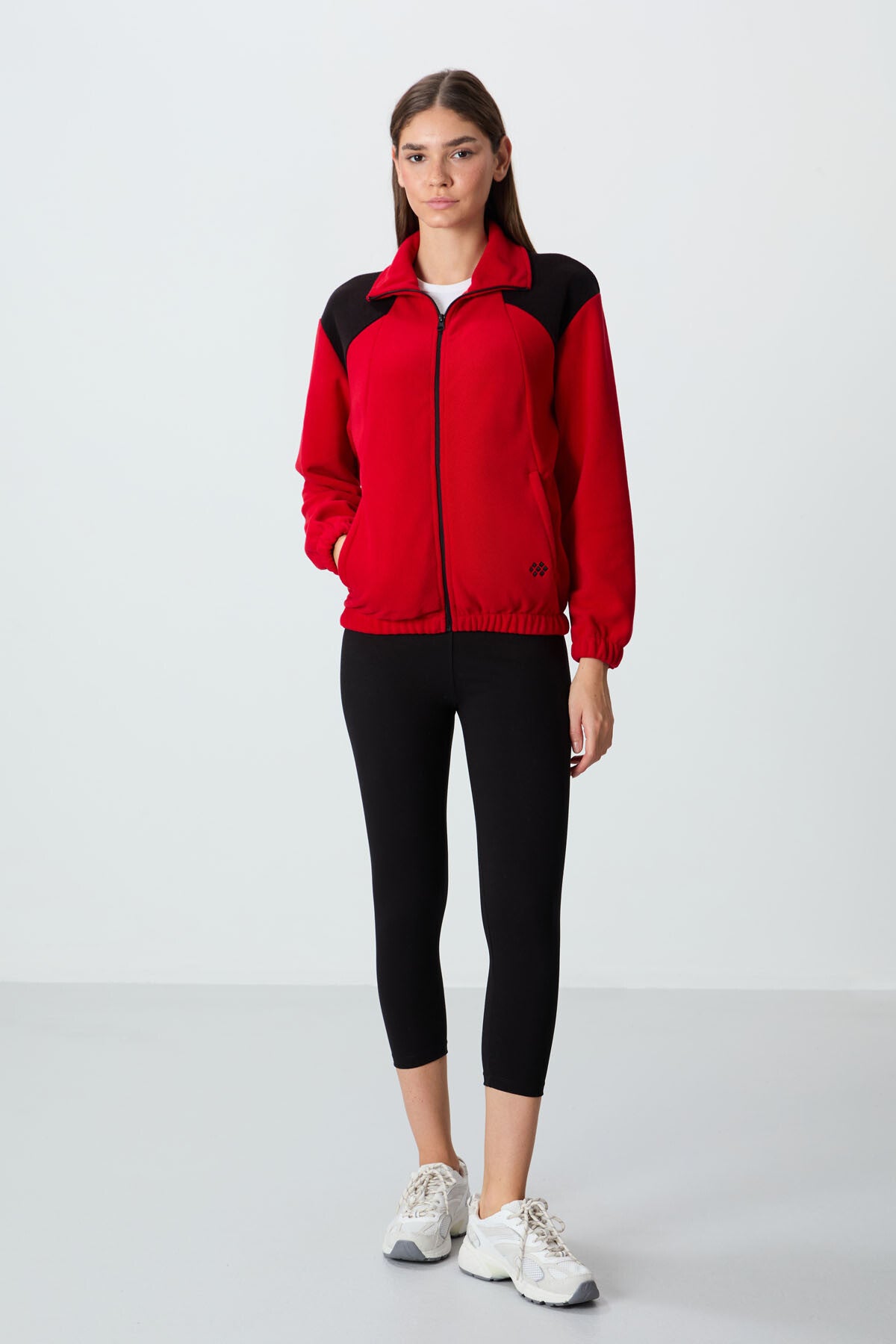 Image of Kırmızı Kalın Yumuşak Dokulu Dik Yaka Oversize Nakışlı Polar Kadın Sweatshirt - 97293