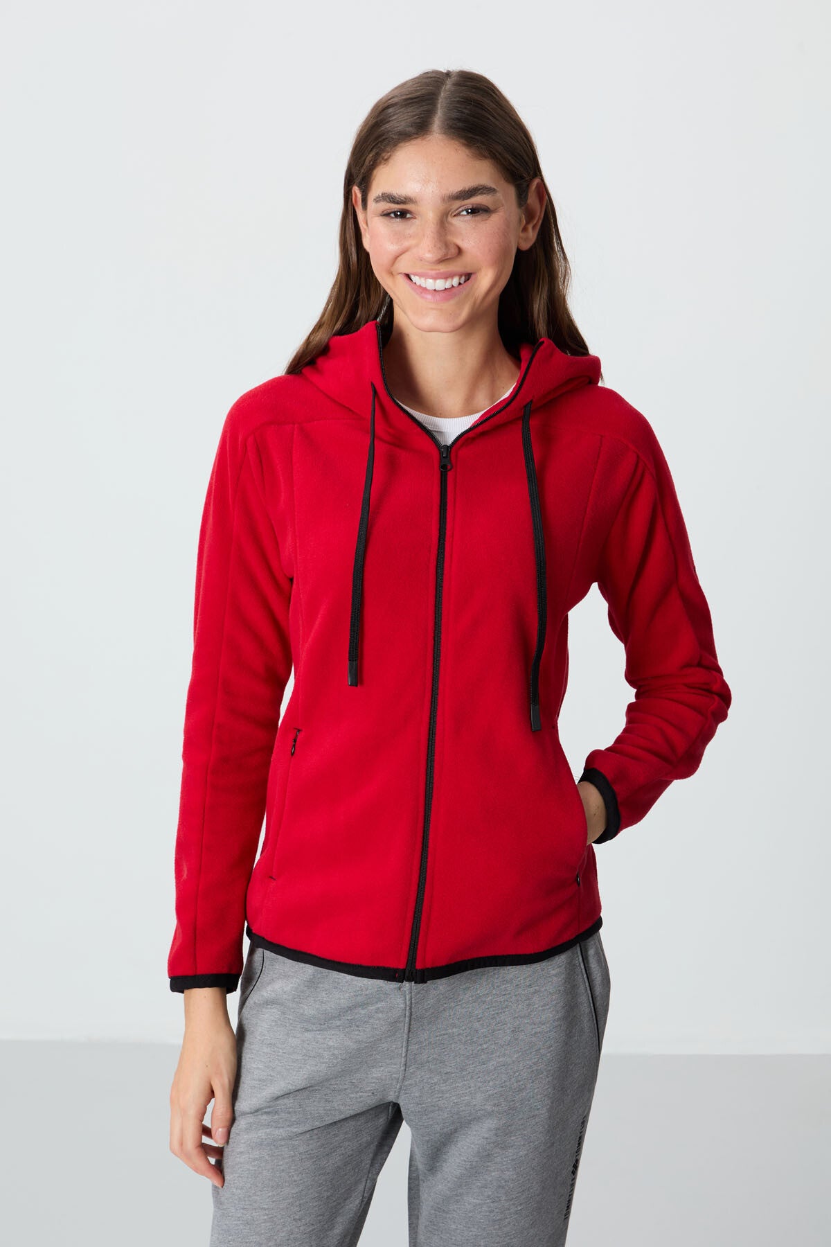 Image of Kırmızı Kalın Yumuşak Dokulu Kapüşonlu Standart Fit Nakışlı Polar Kadın Sweatshirt -97287