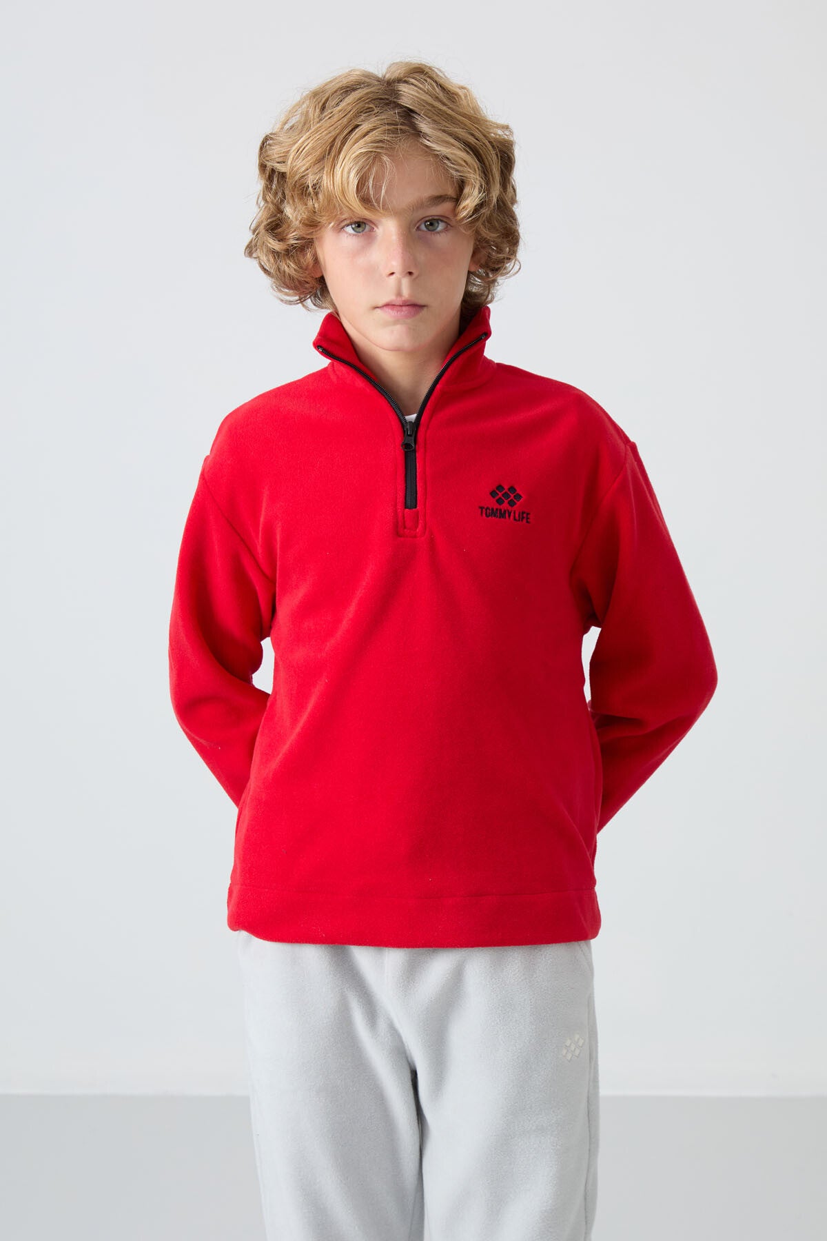 Image of Kırmızı Kalın Yumuşak Dokulu Standart Fit Nakışlı Polar Erkek Çocuk Sweatshirt - 11221