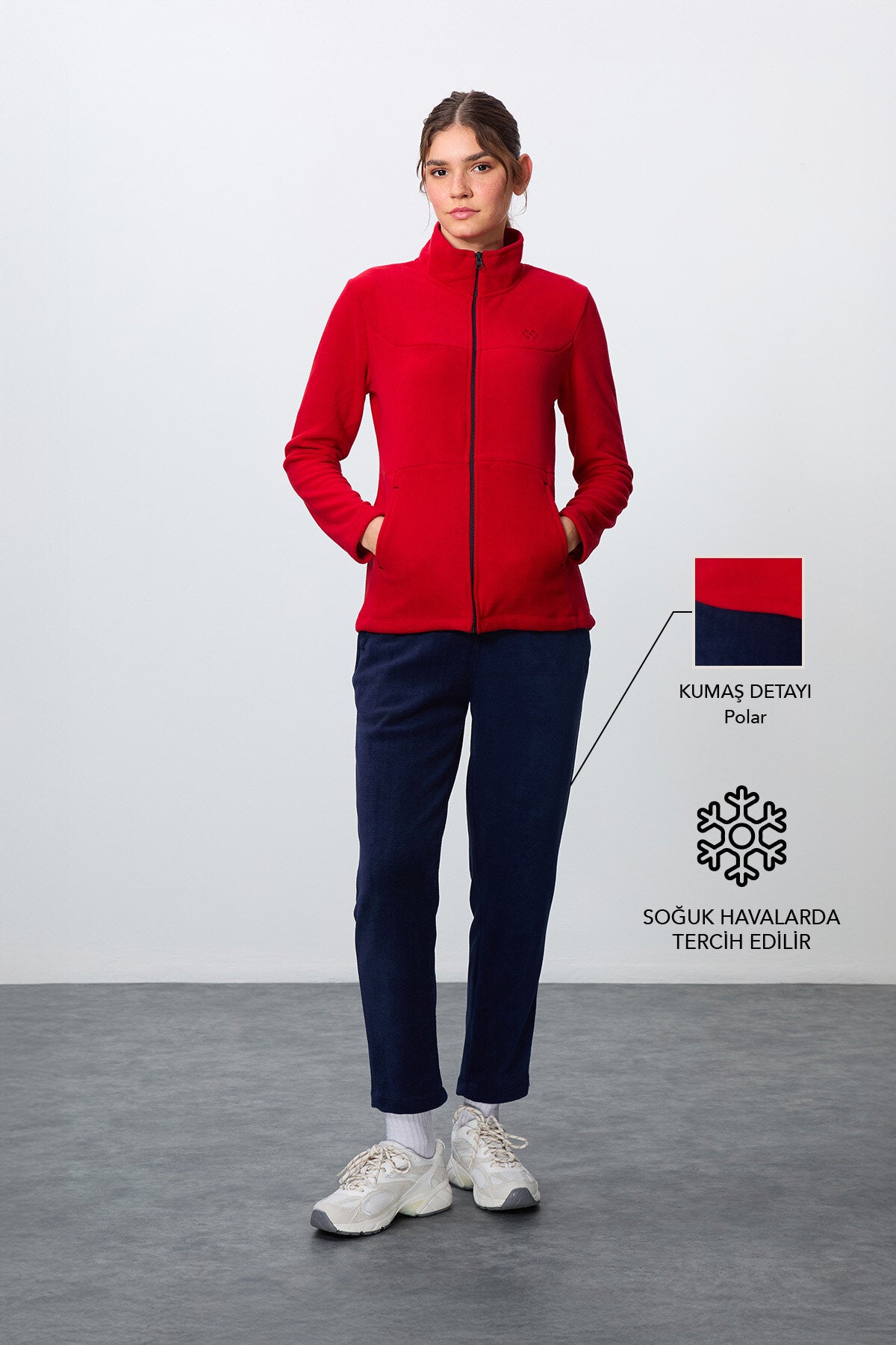 Image of Kırmızı-Lacivert Kalın Yumuşak Dokulu Dik Yaka Oversize Nakışlı Polar Kadın Eşofman Takım -95339