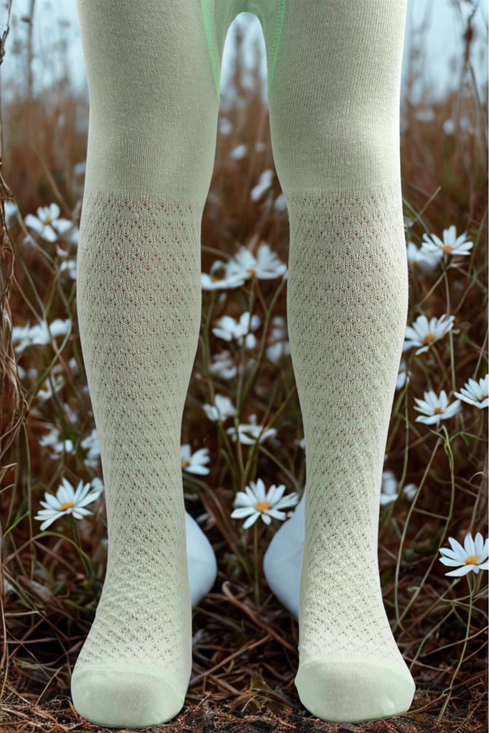 Image of Girls' Cotton Baklava Pattern Tights Green