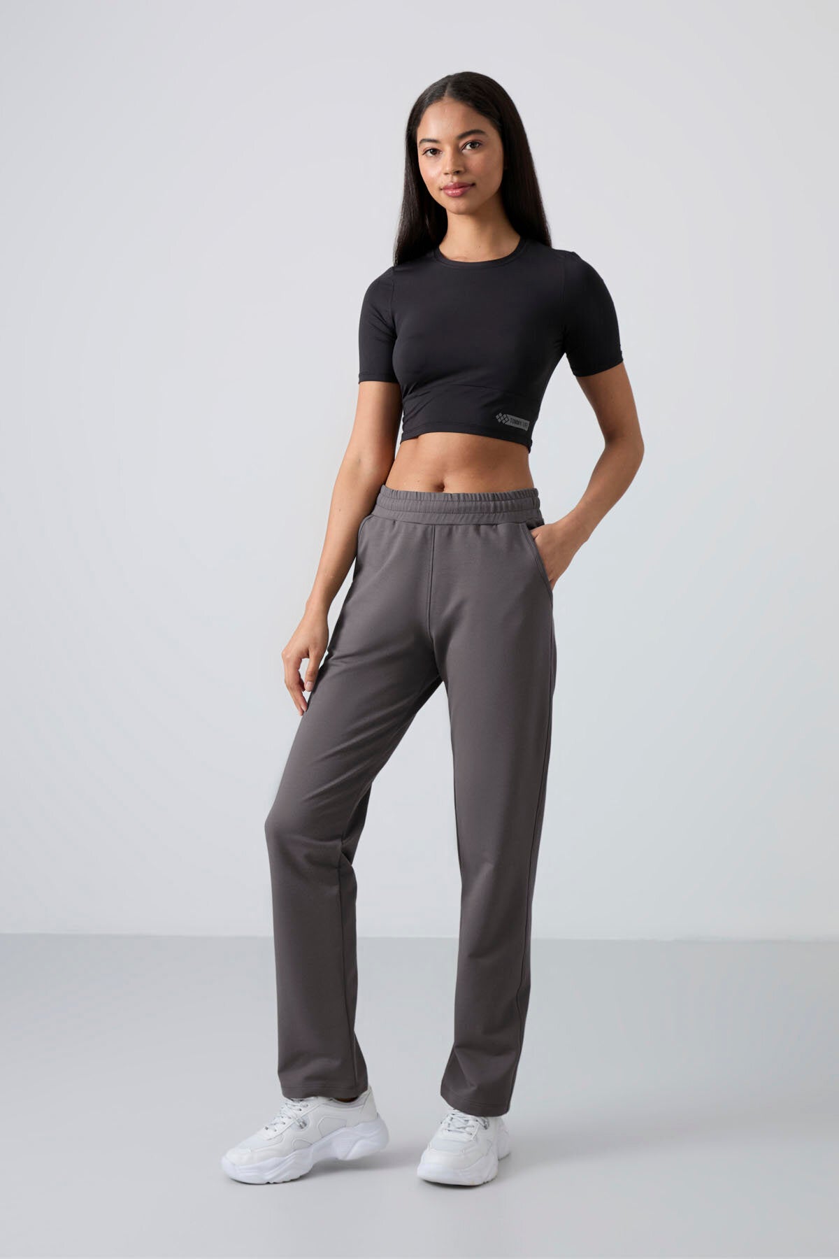 Image of Koyu Gri Yüksek Bel Cepli Rahat Form Klasik Paça Kadın Eşofman Alt - 94584